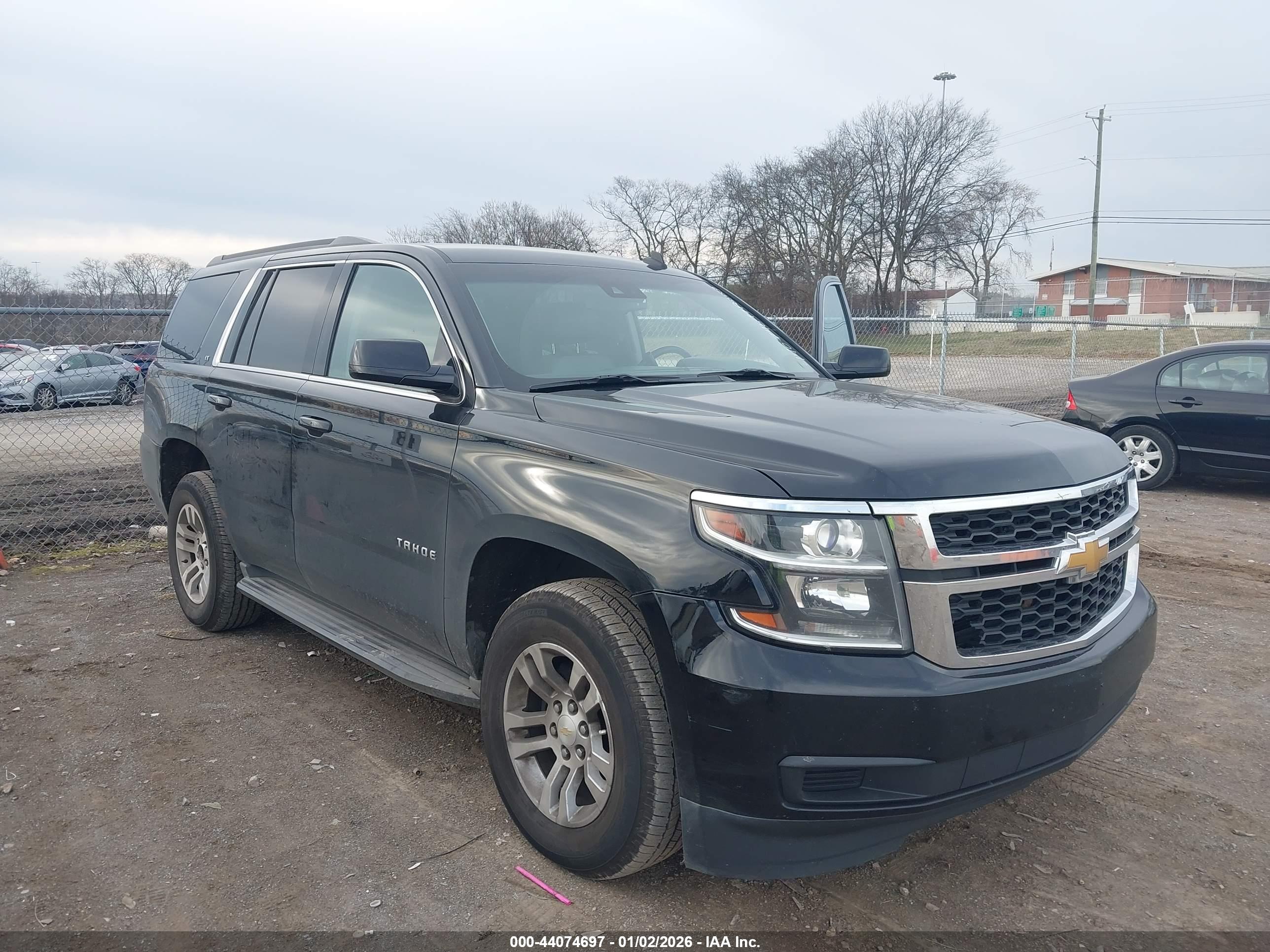 CHEVROLET TAHOE image 6
