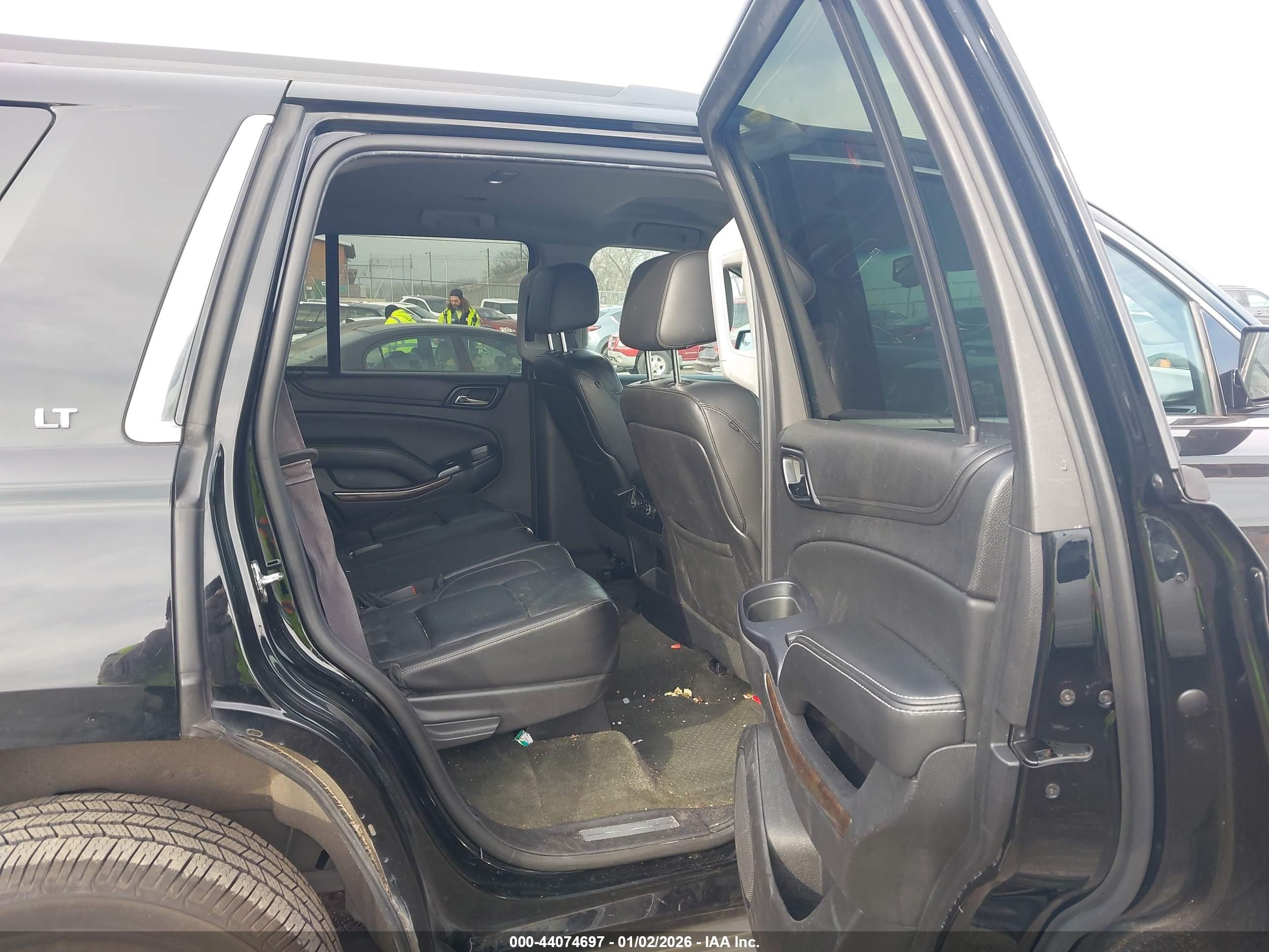 CHEVROLET TAHOE image 8