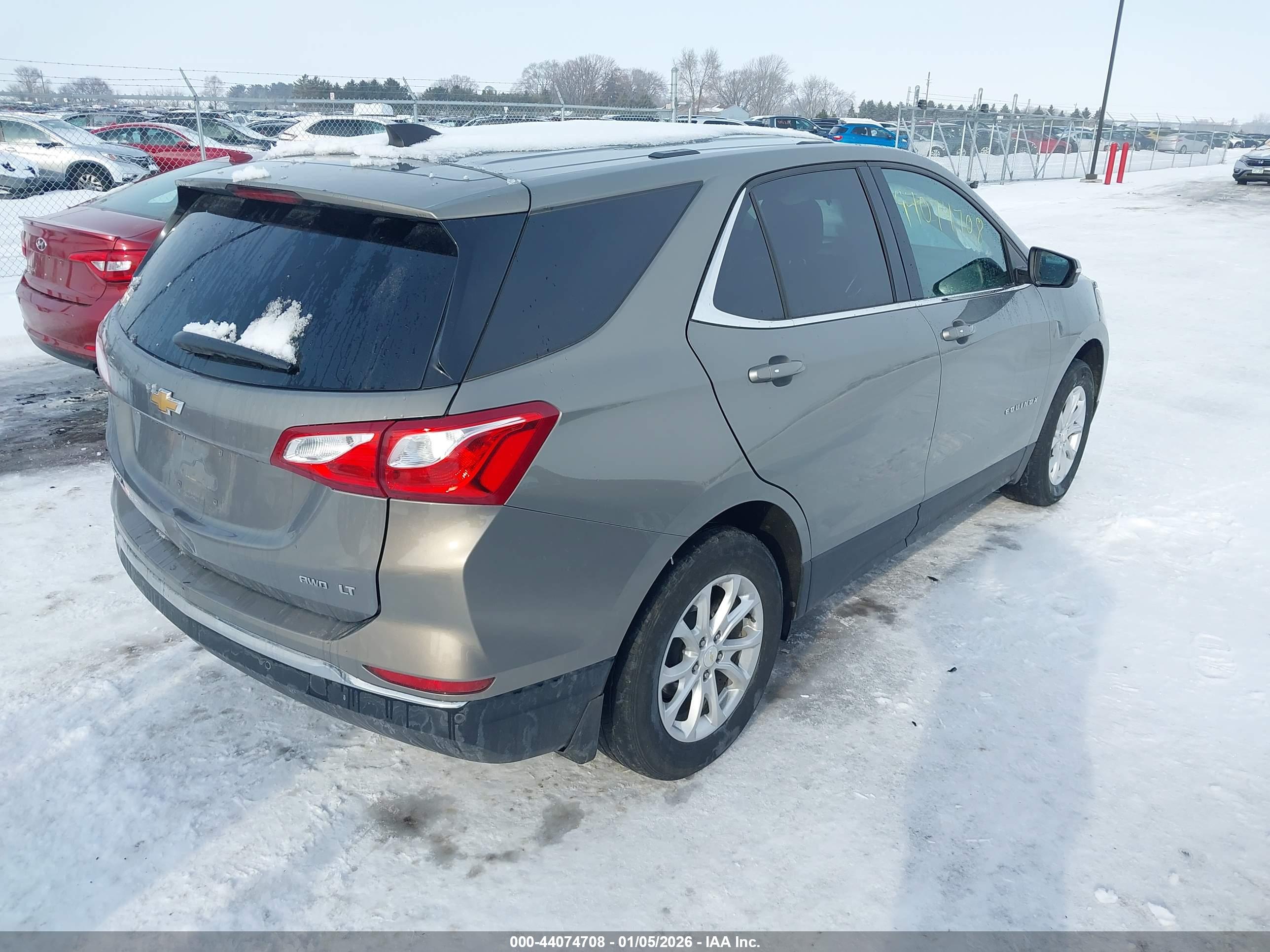 CHEVROLET EQUINOX image 4