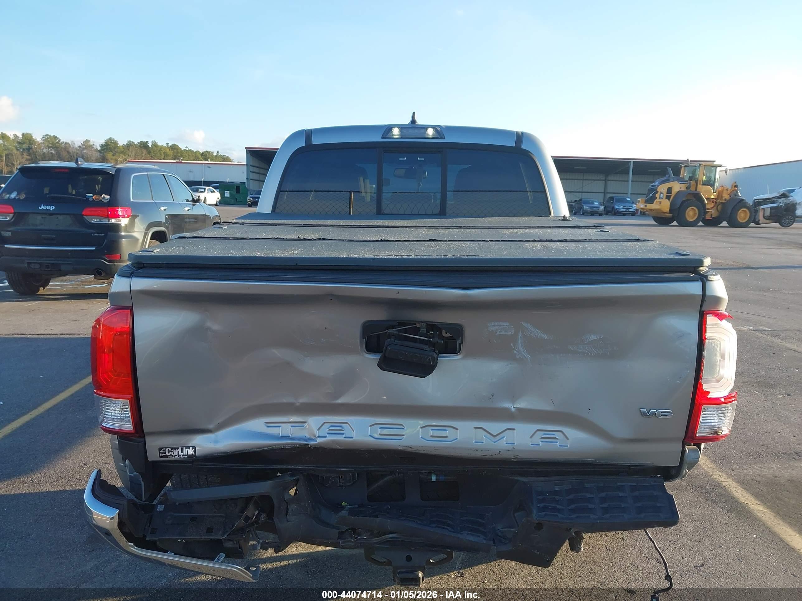 TOYOTA TACOMA image 6