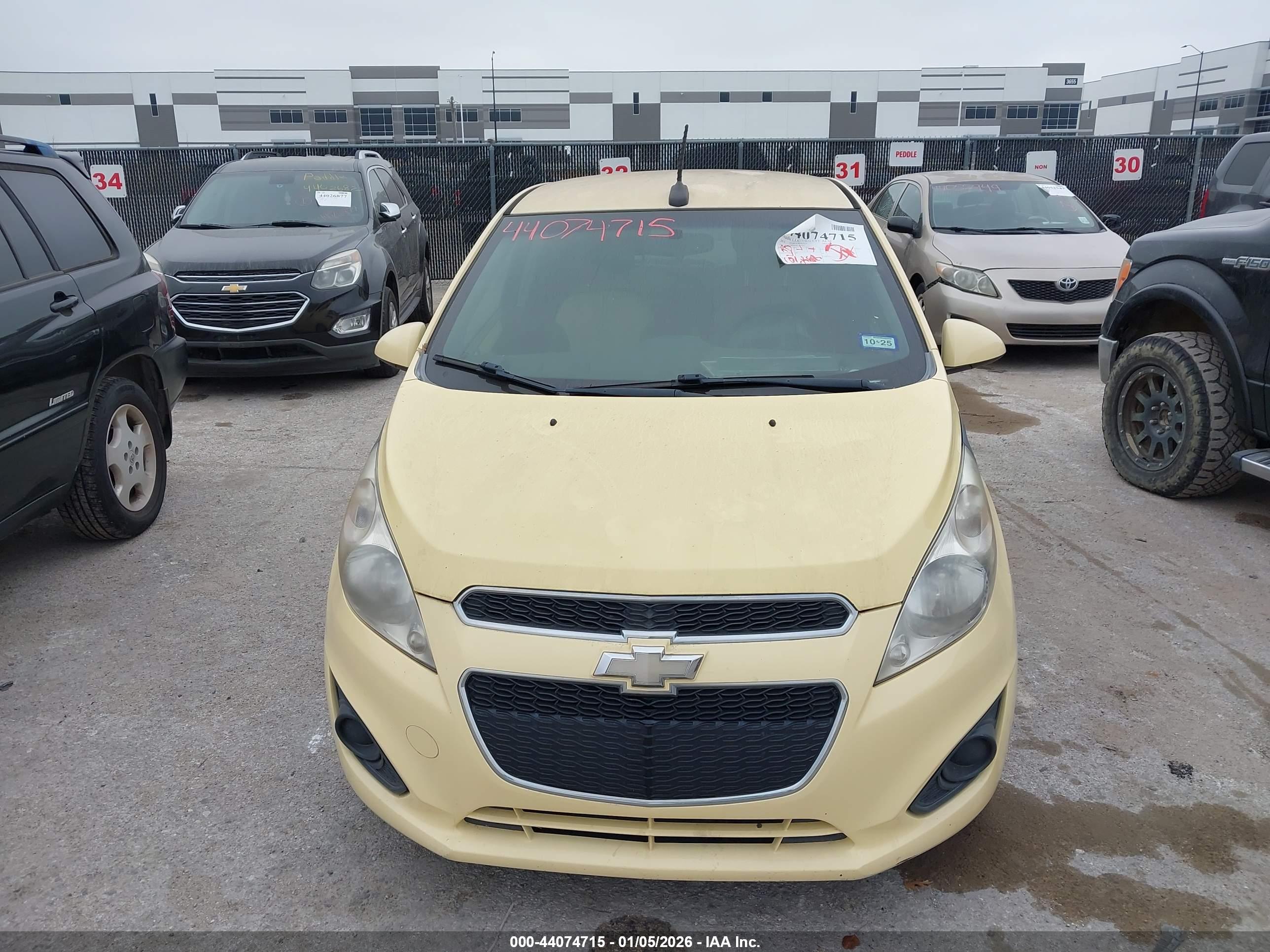 CHEVROLET SPARK image 6