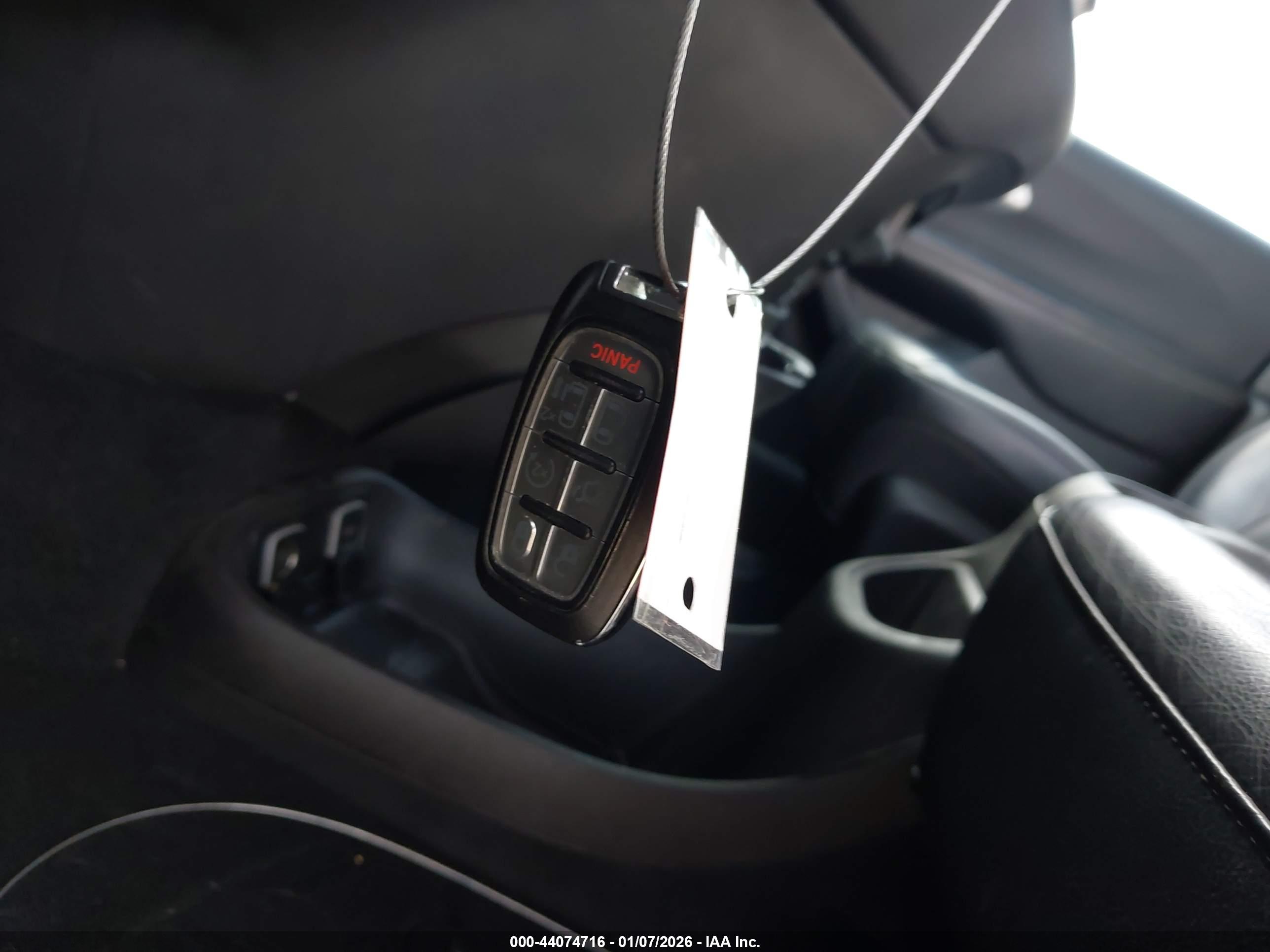 CHRYSLER PACIFICA image 11
