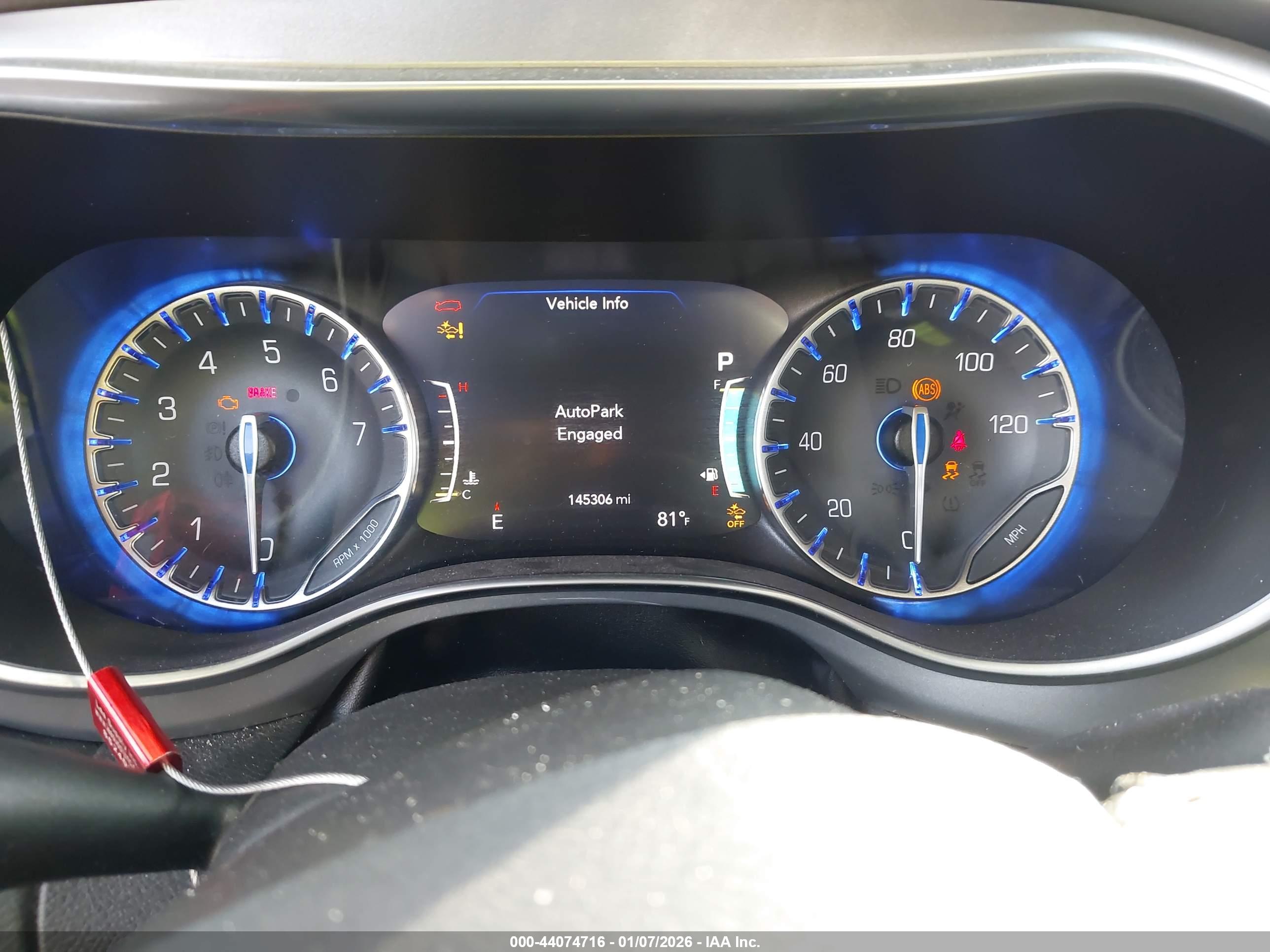 CHRYSLER PACIFICA image 7