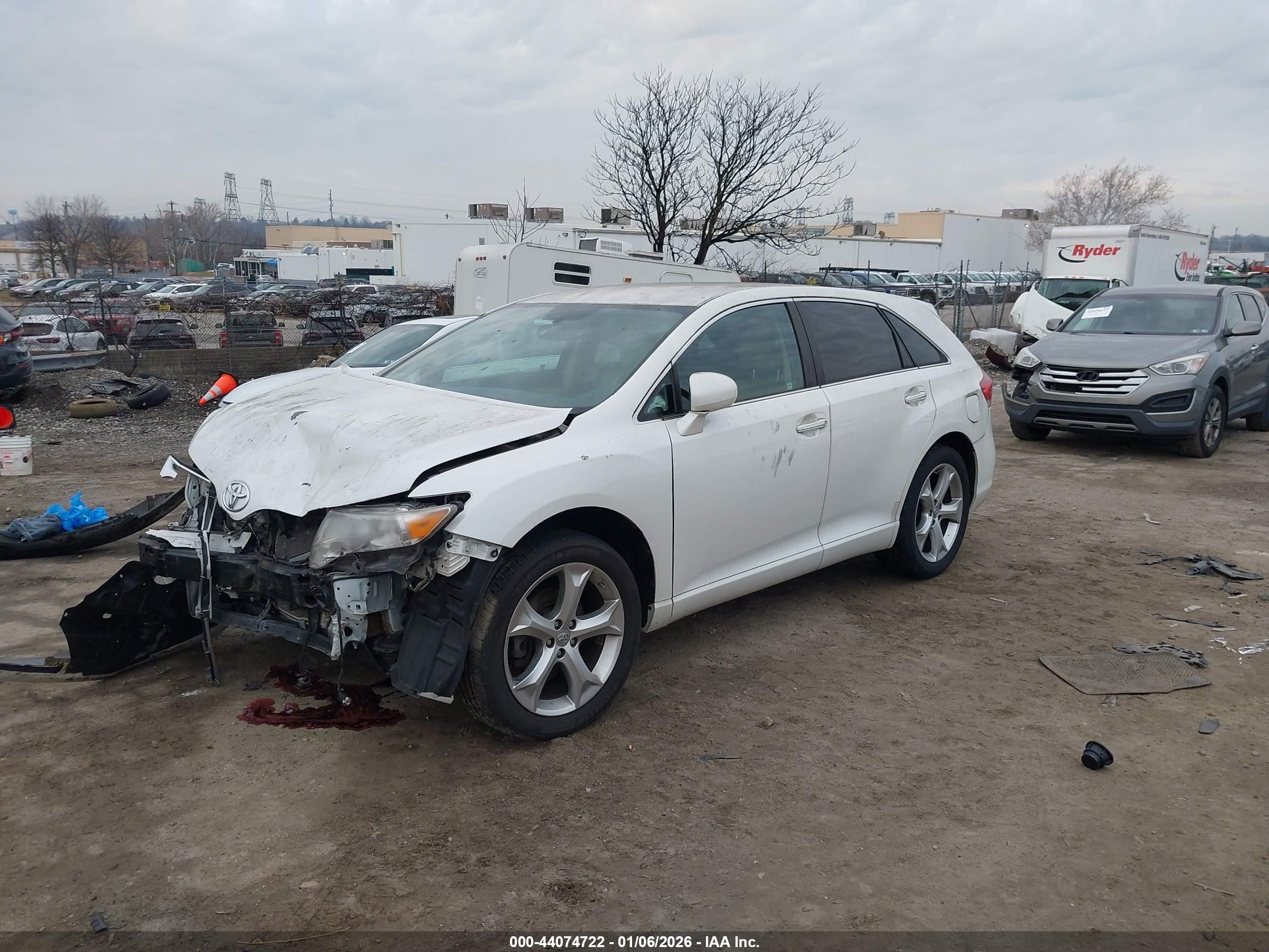 TOYOTA VENZA image 2