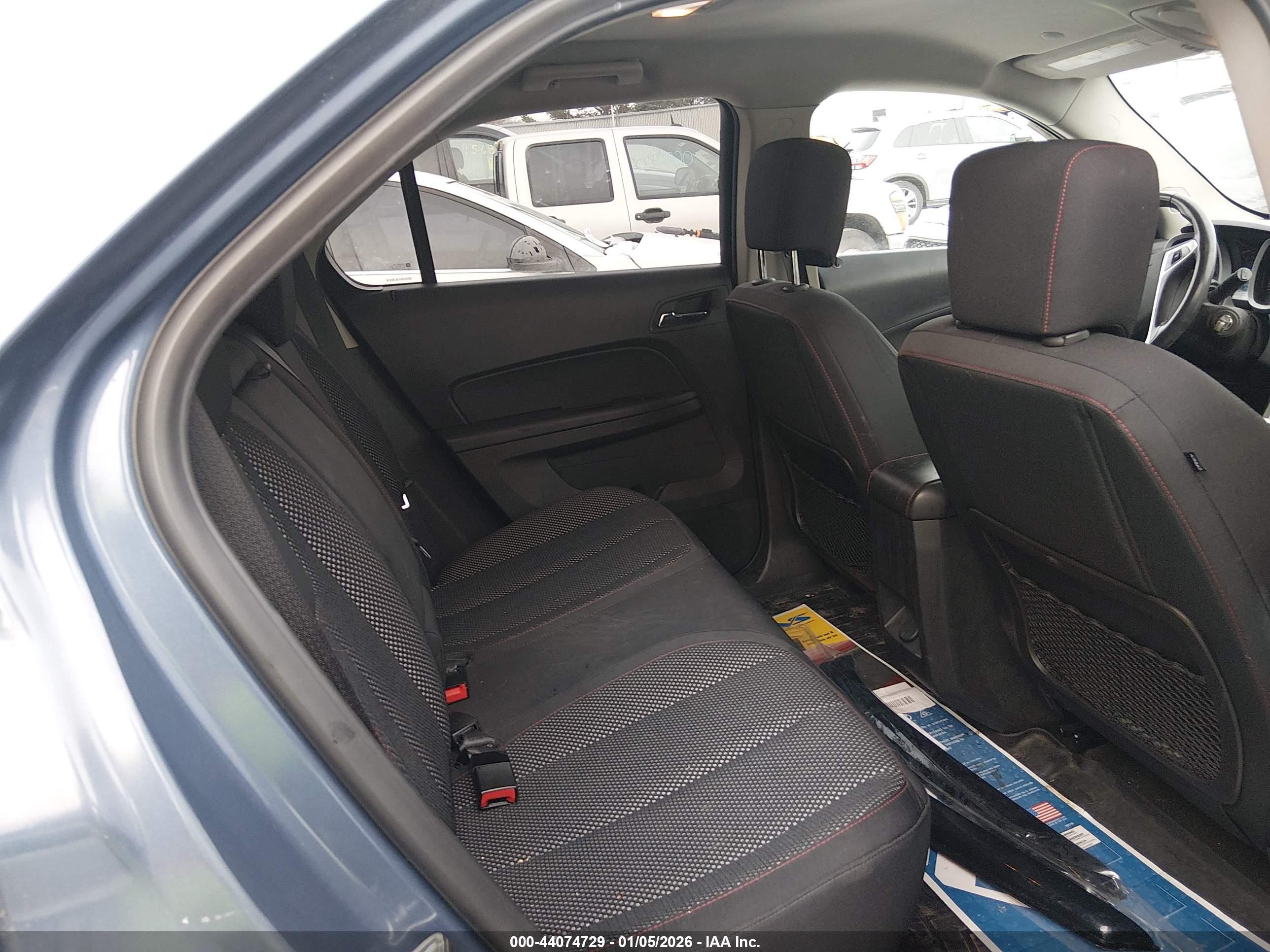 CHEVROLET EQUINOX image 8