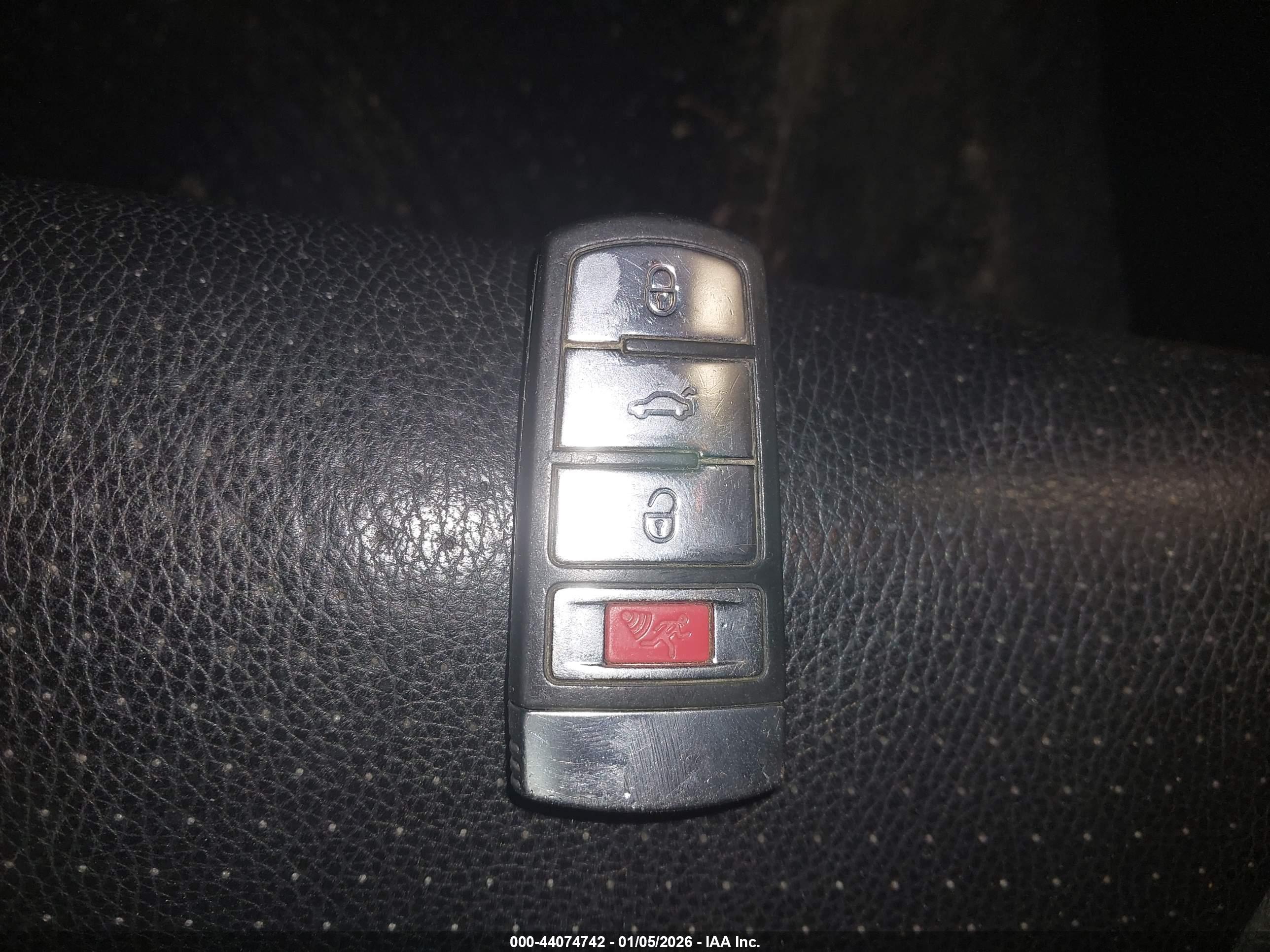 VOLKSWAGEN PASSAT image 11