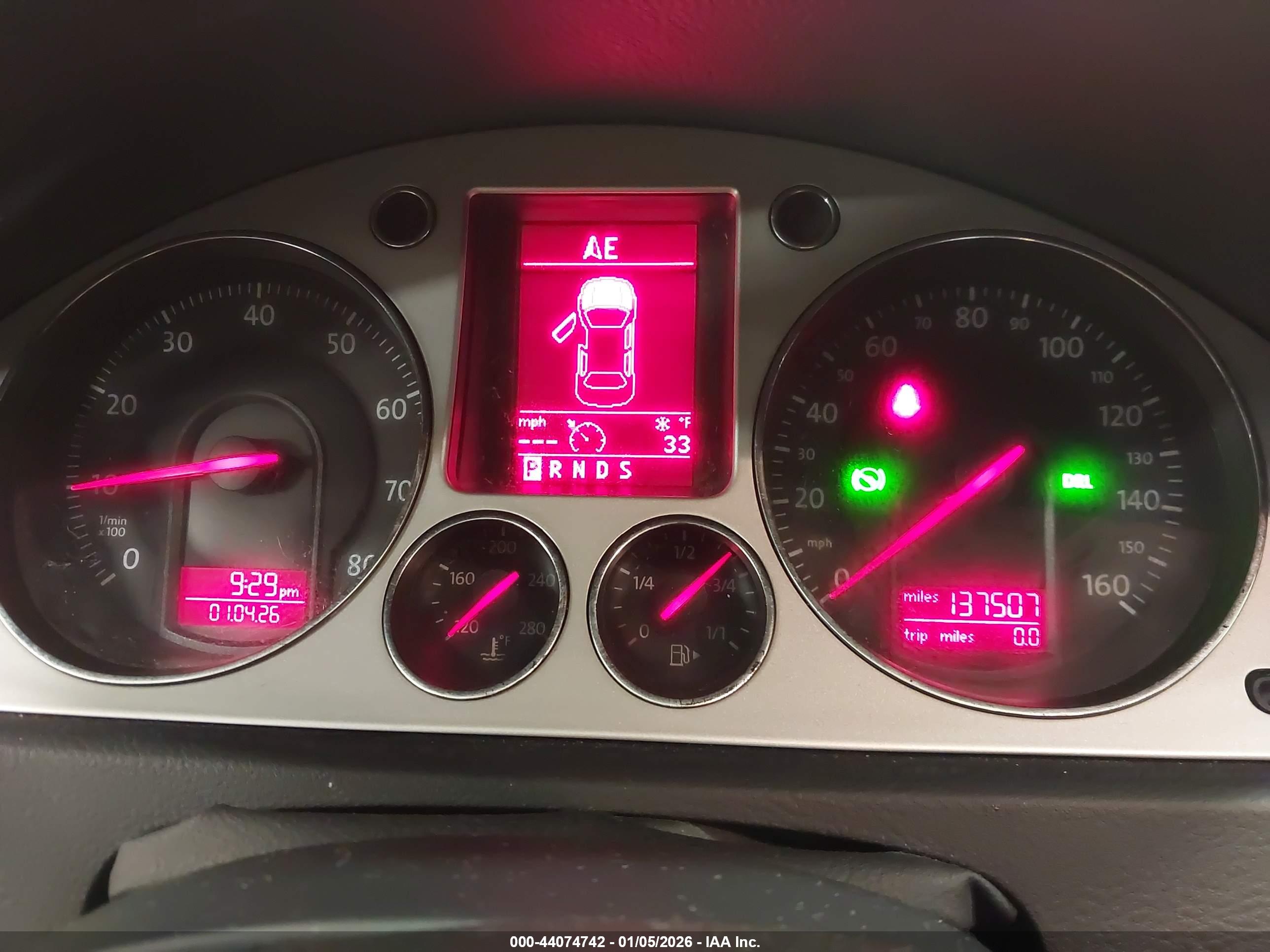 VOLKSWAGEN PASSAT image 7