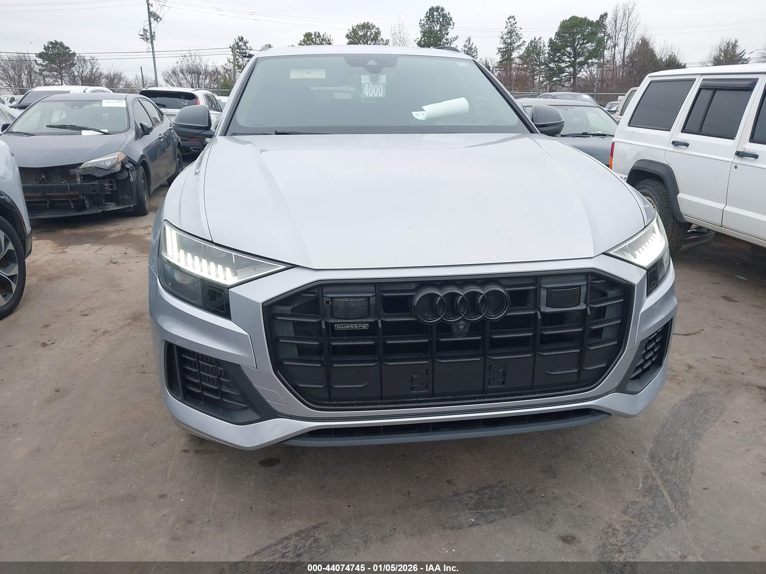AUDI Q8 image 6