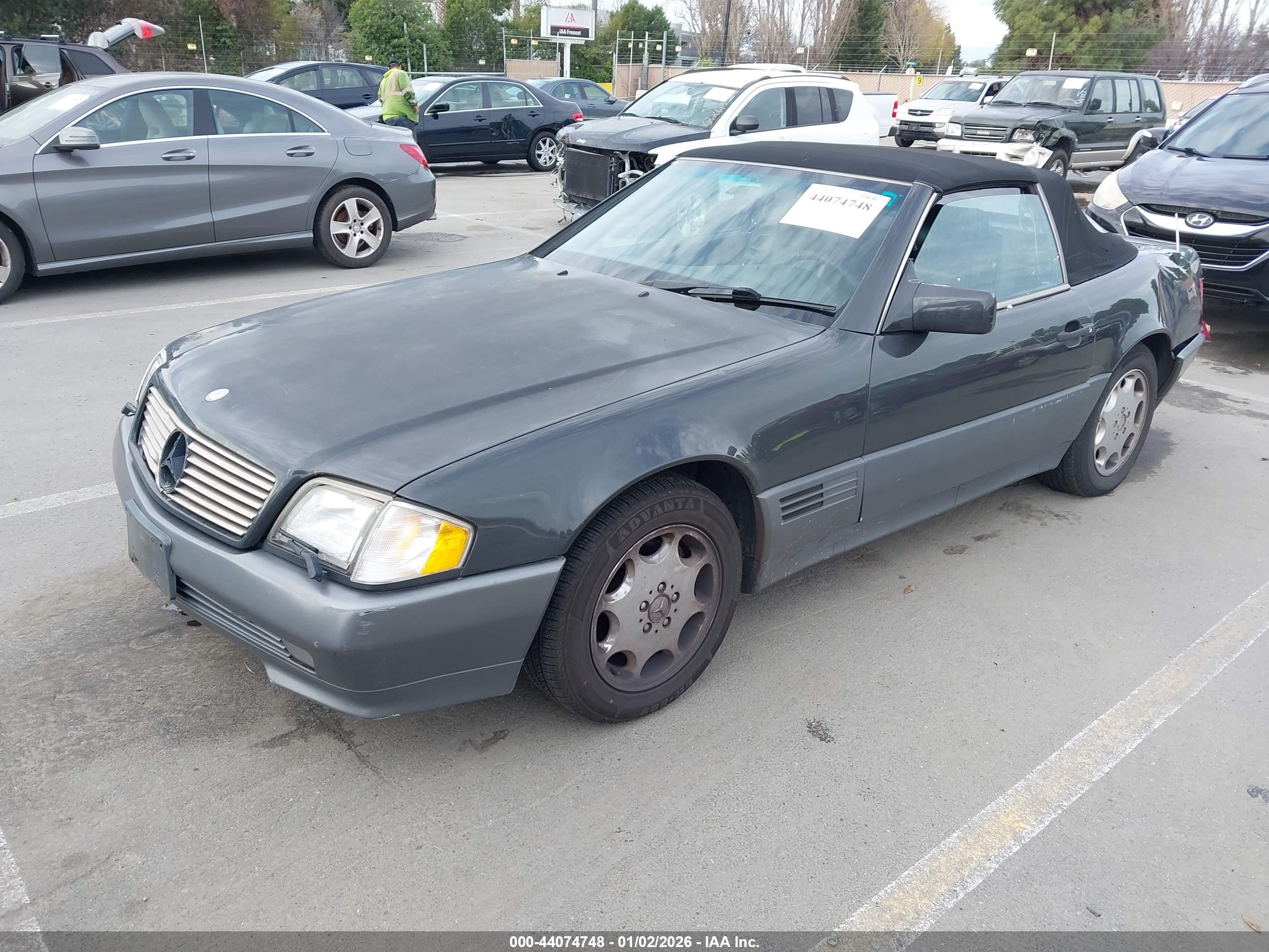 MERCEDES-BENZ SL image 2