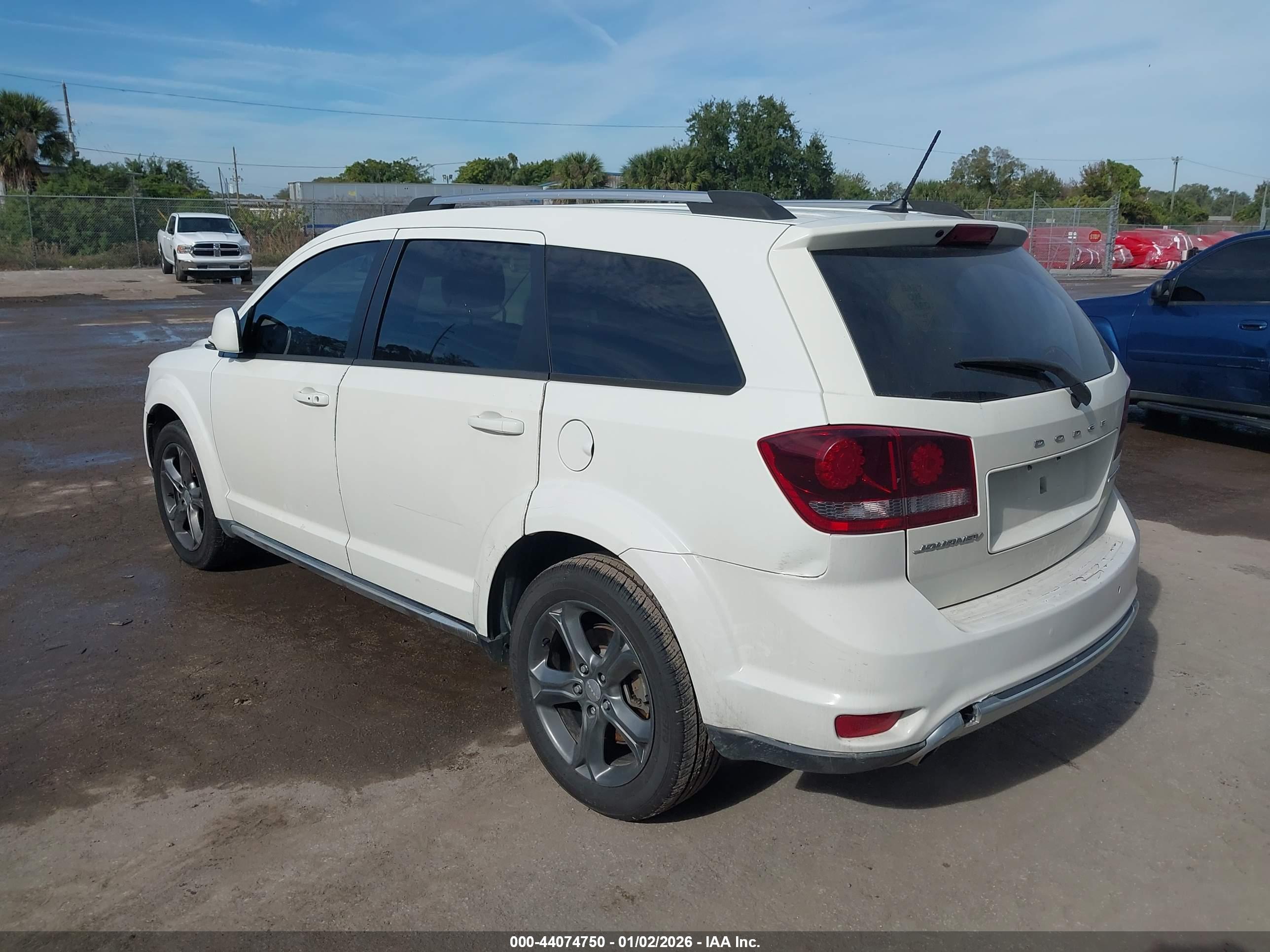 DODGE JOURNEY image 3