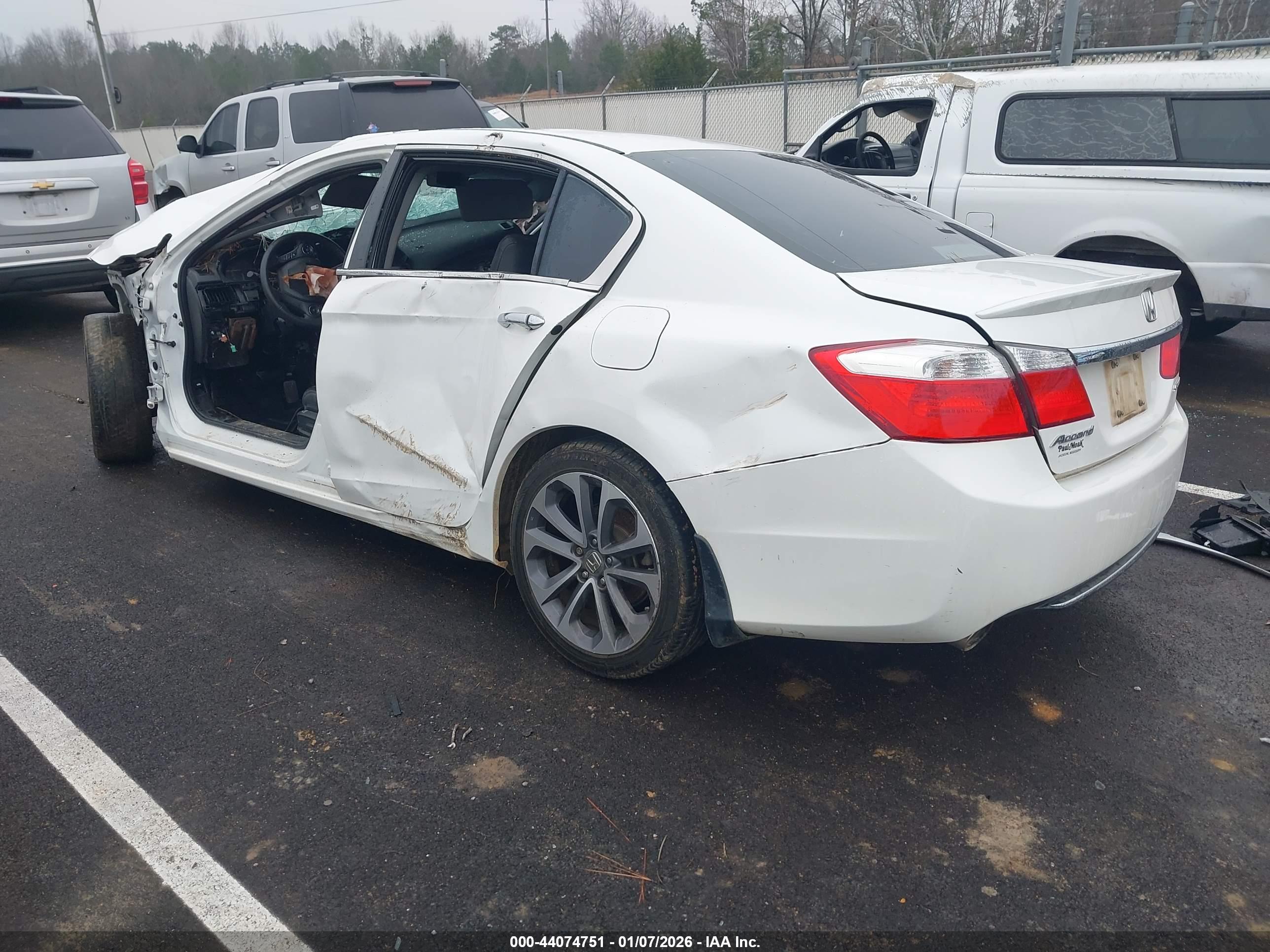 HONDA ACCORD image 3