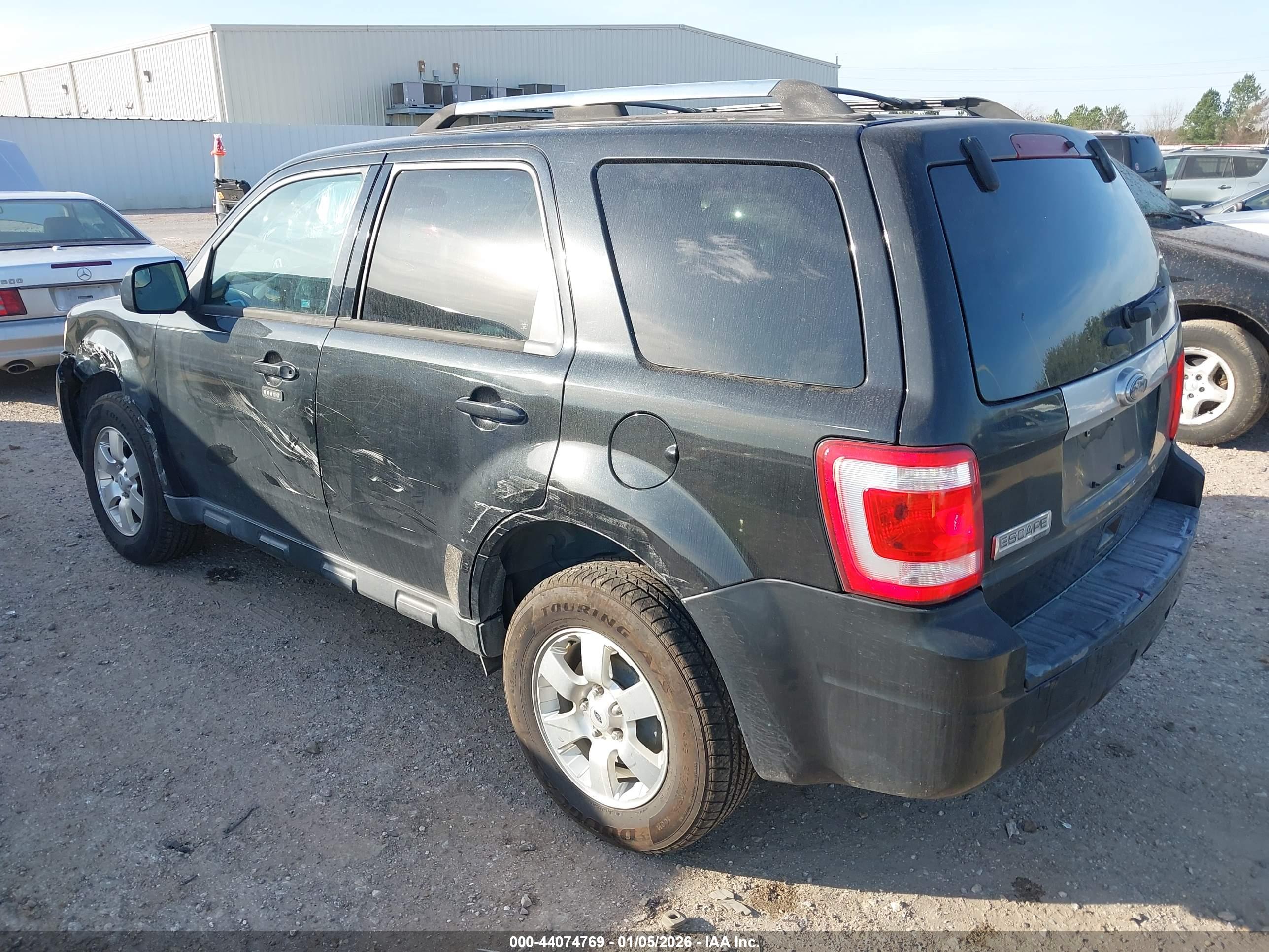 FORD ESCAPE image 3