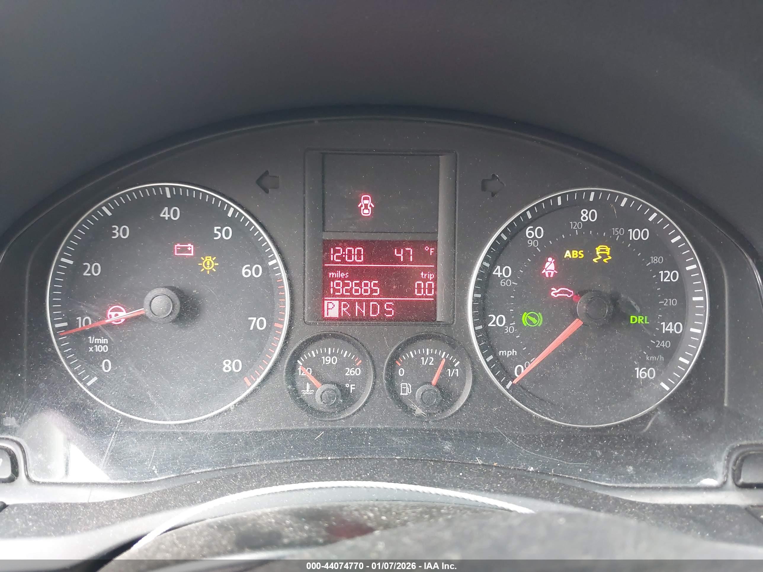 VOLKSWAGEN JETTA image 7