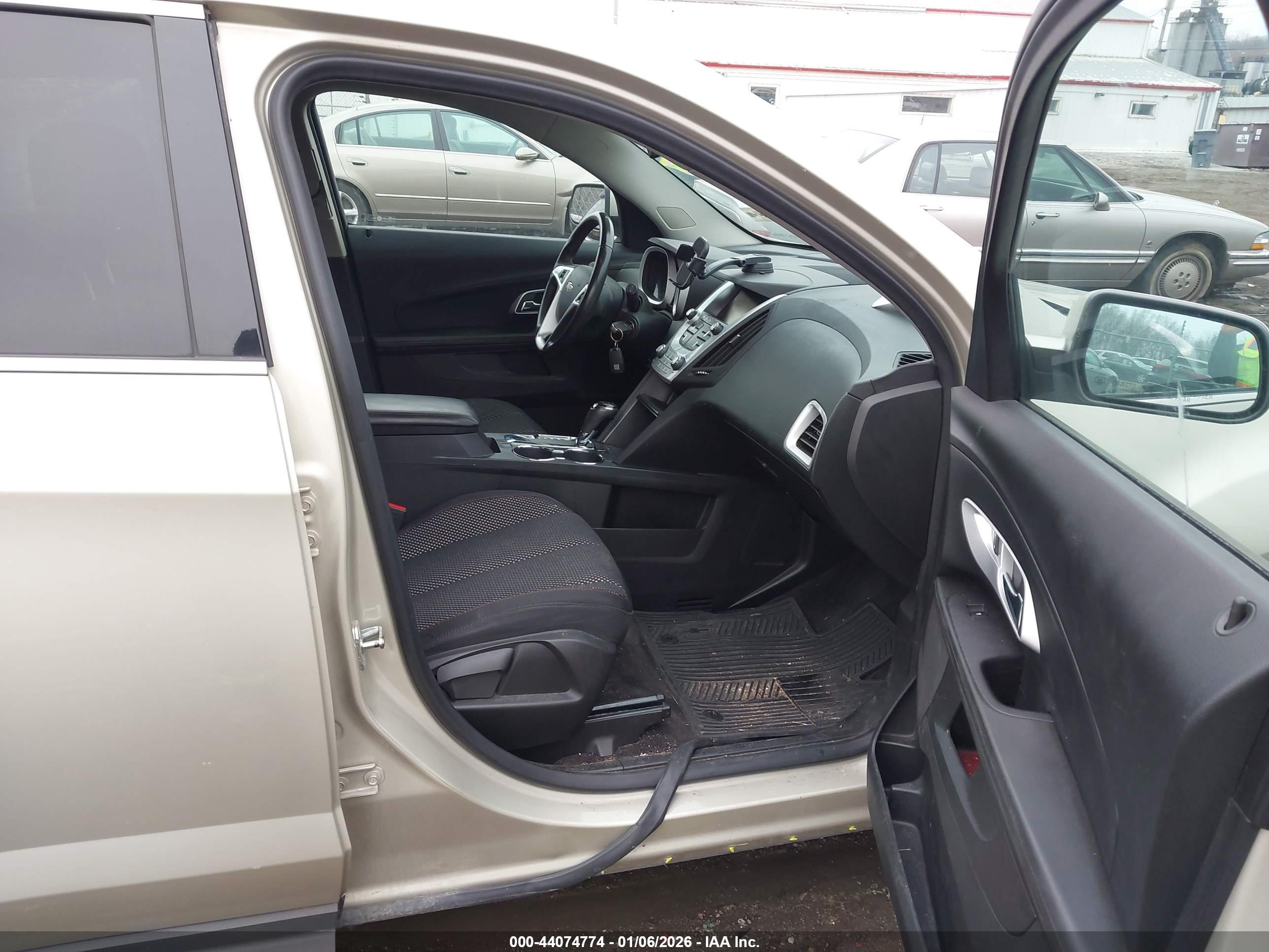 CHEVROLET EQUINOX image 5