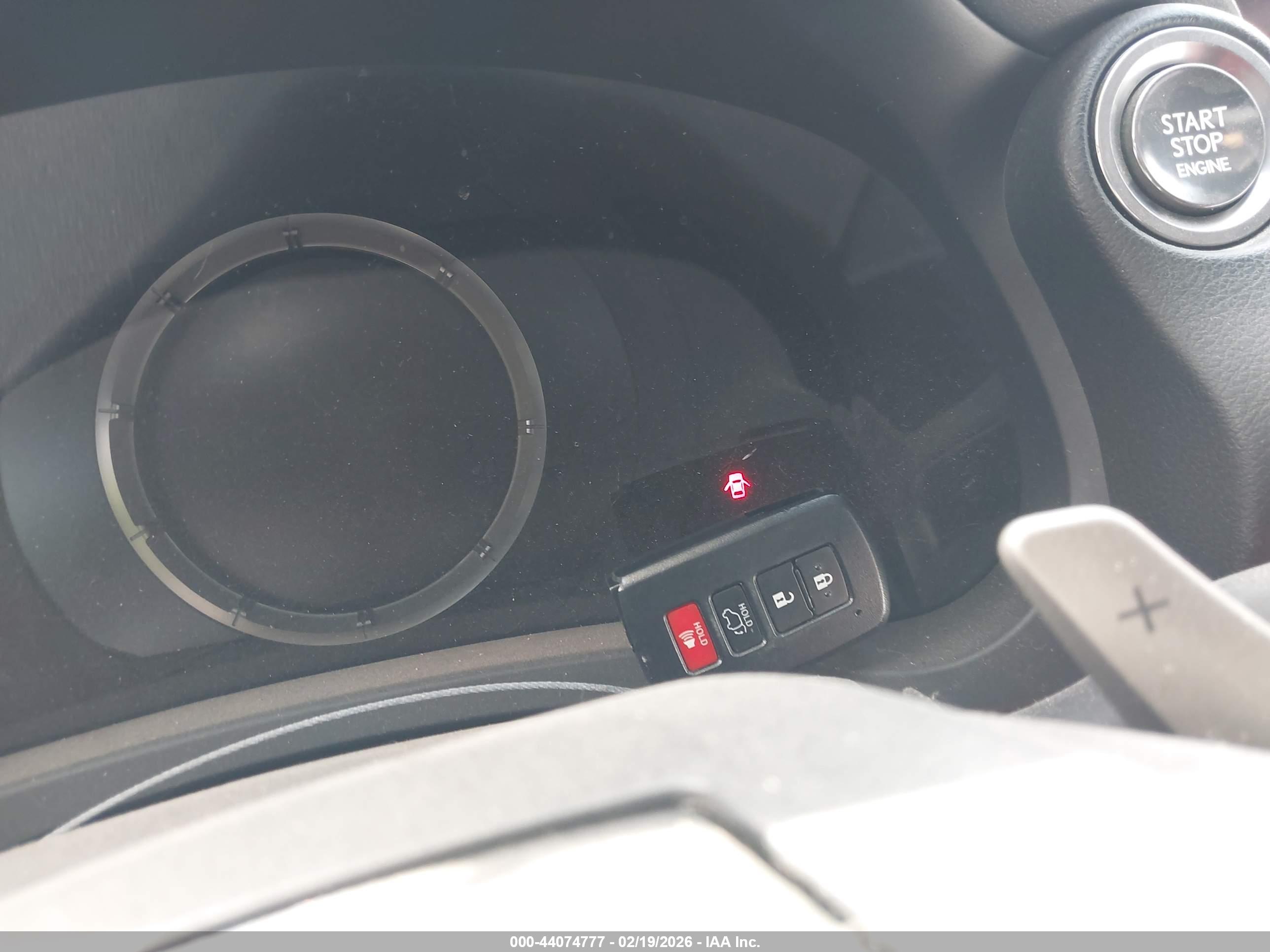 LEXUS RC image 11
