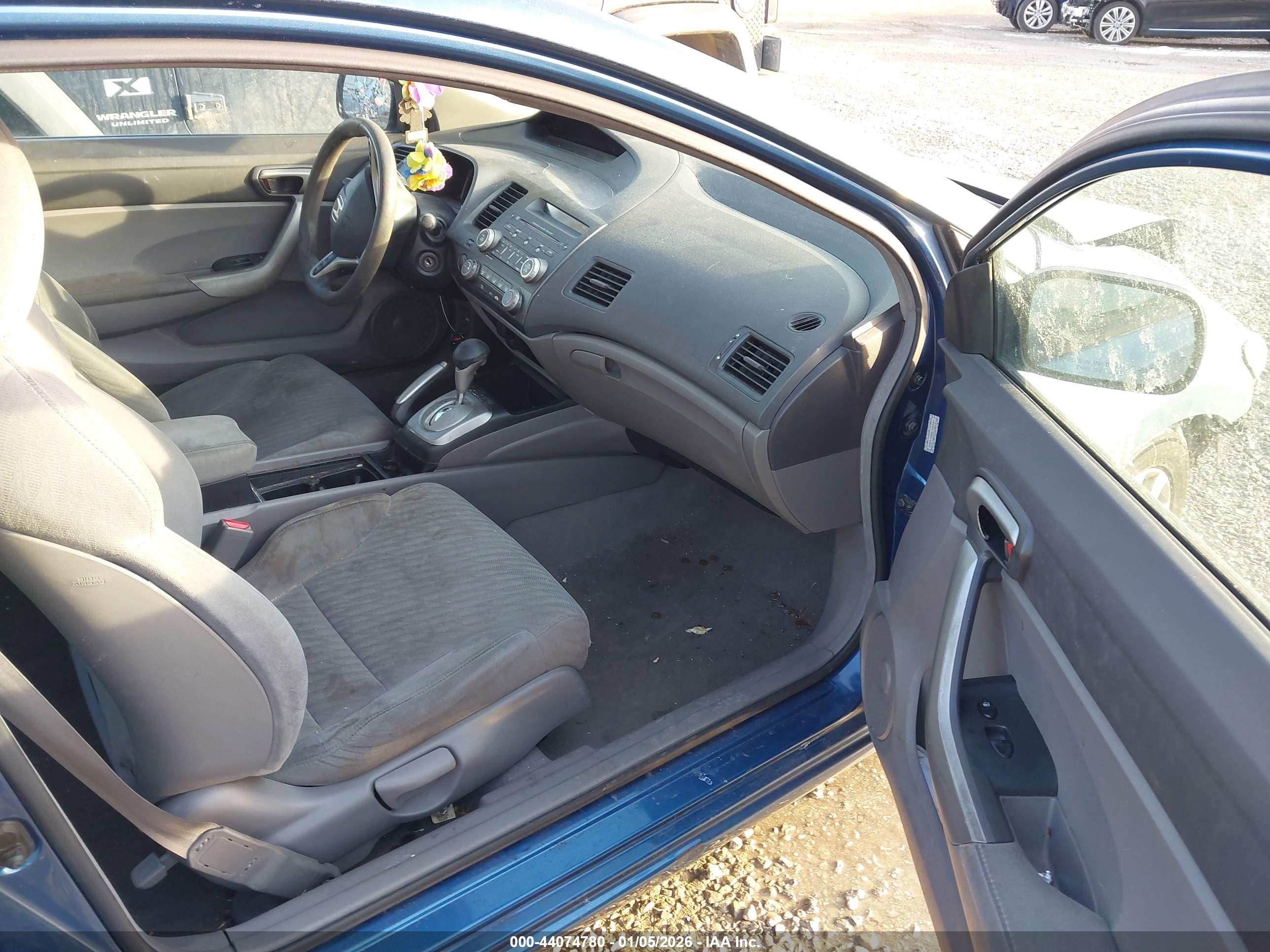 HONDA CIVIC image 5