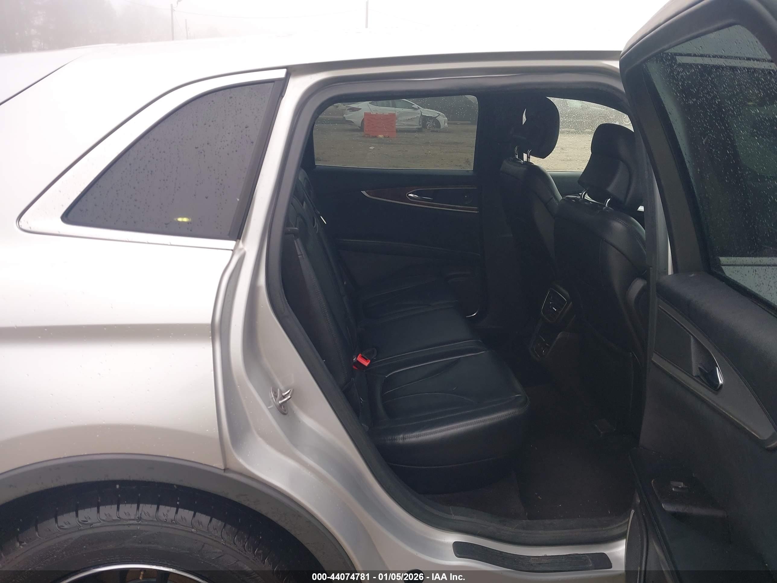 LINCOLN MKX image 8