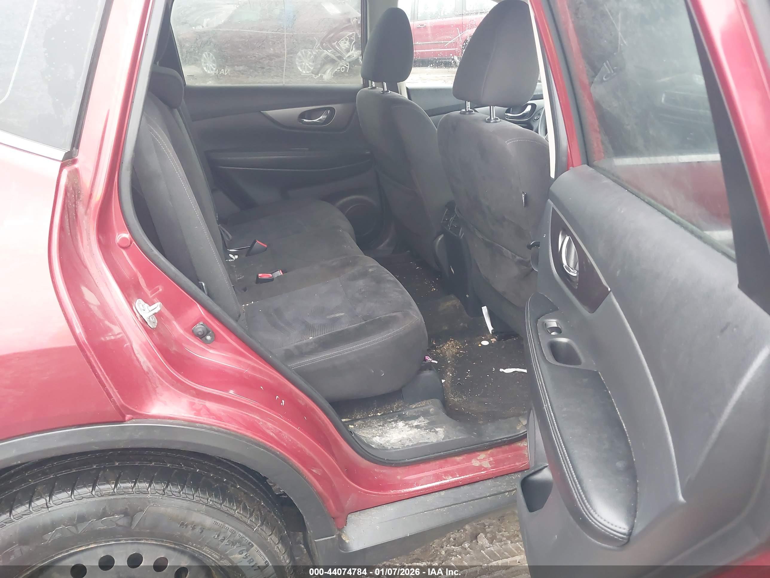 NISSAN ROGUE image 8