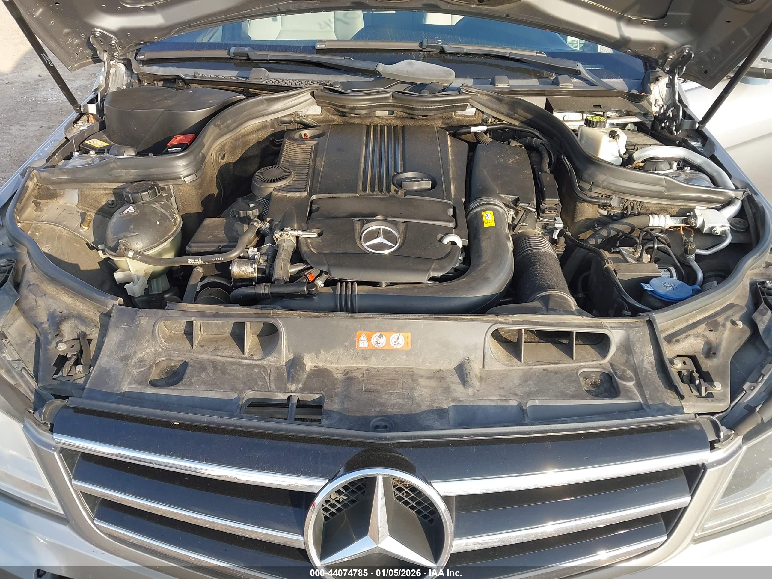 MERCEDES-BENZ C-CLASS image 10