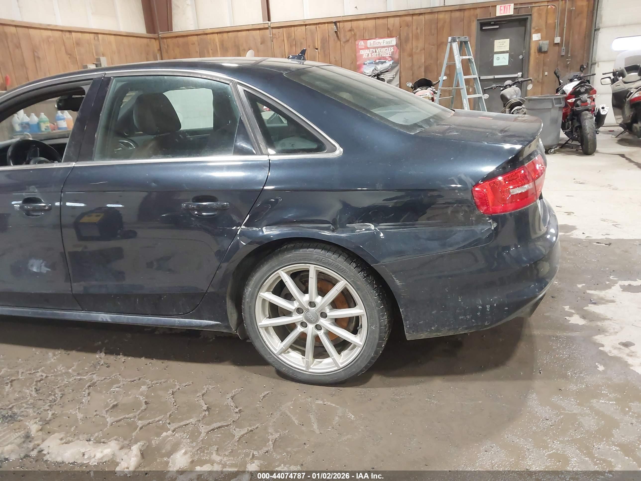 AUDI A4 image 6
