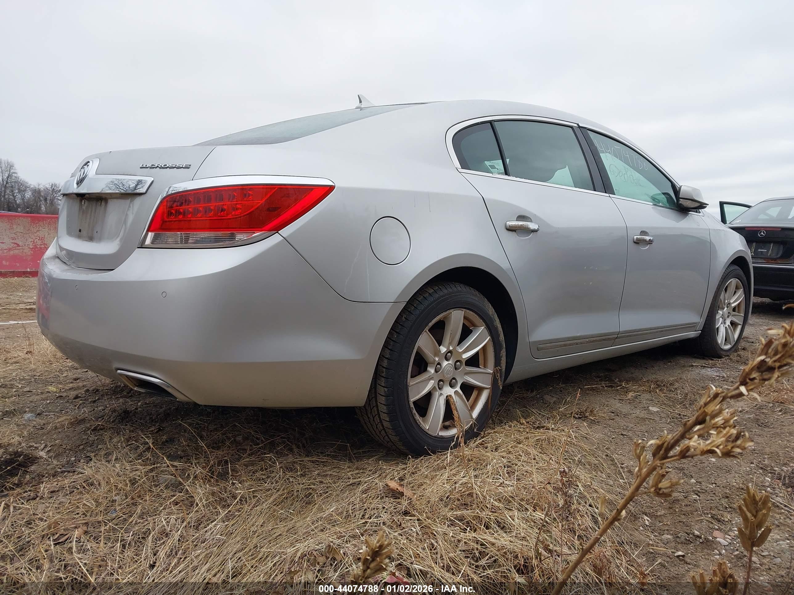 BUICK LACROSSE image 4