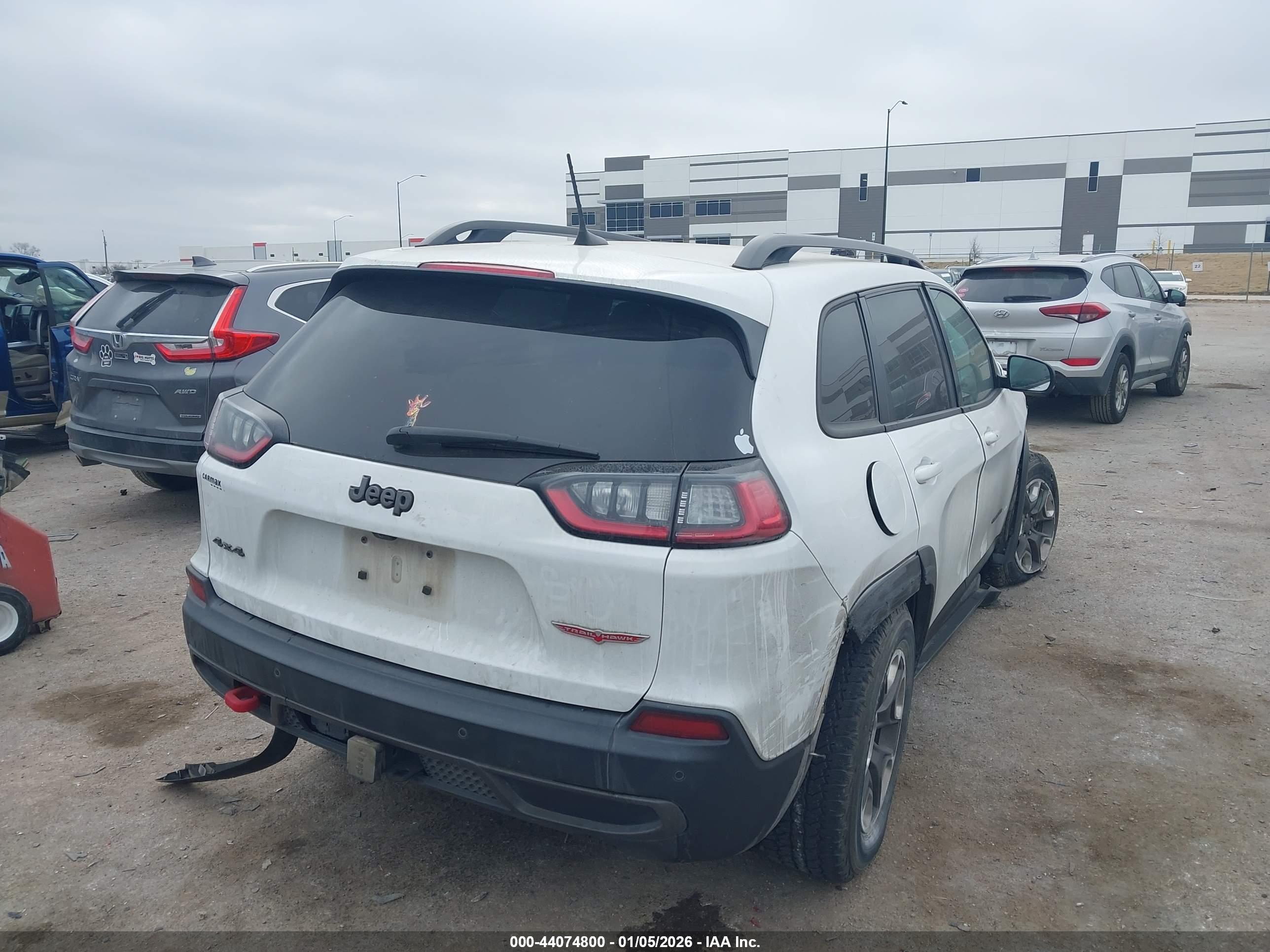 JEEP CHEROKEE image 4