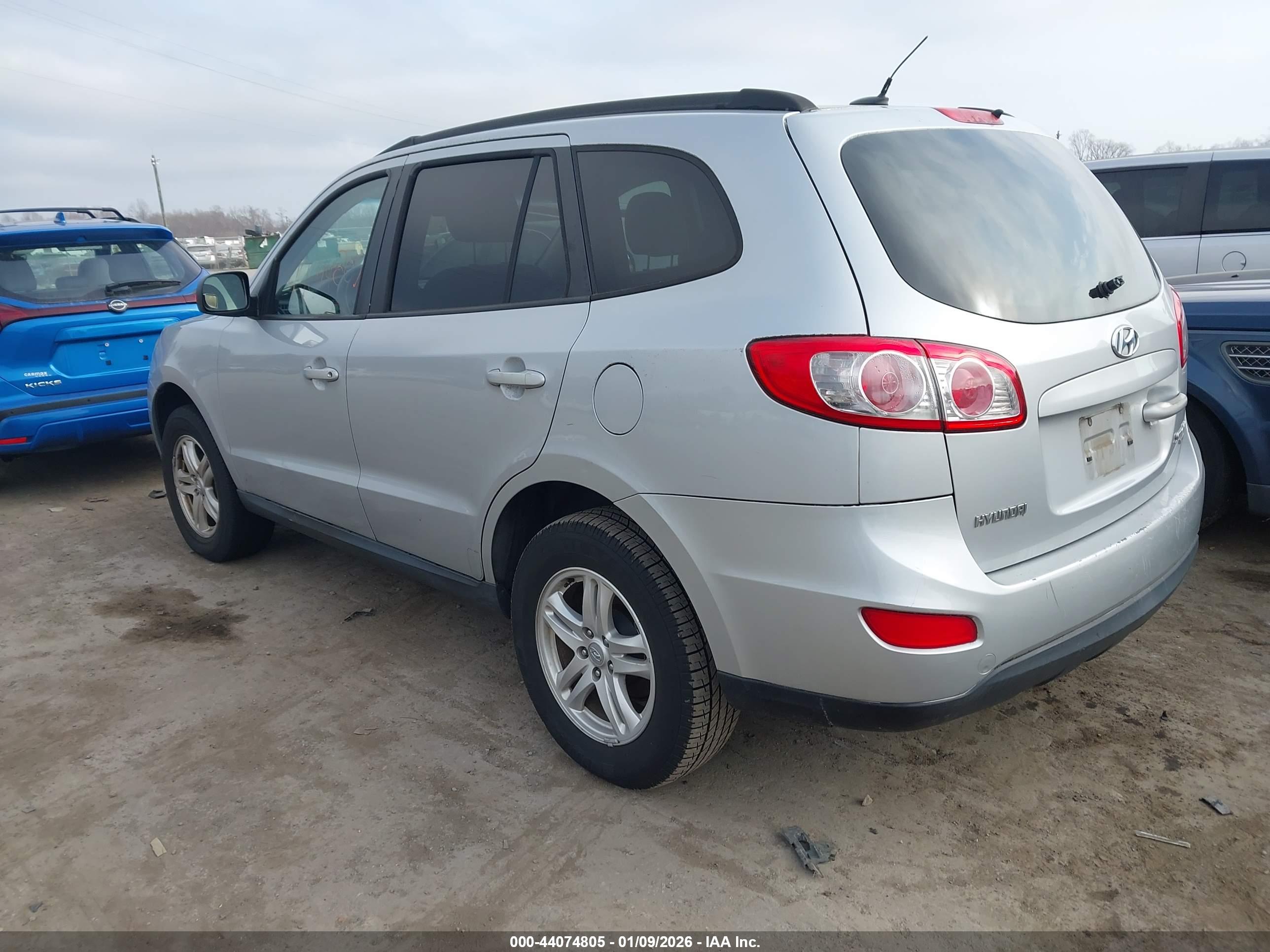 HYUNDAI SANTA image 3