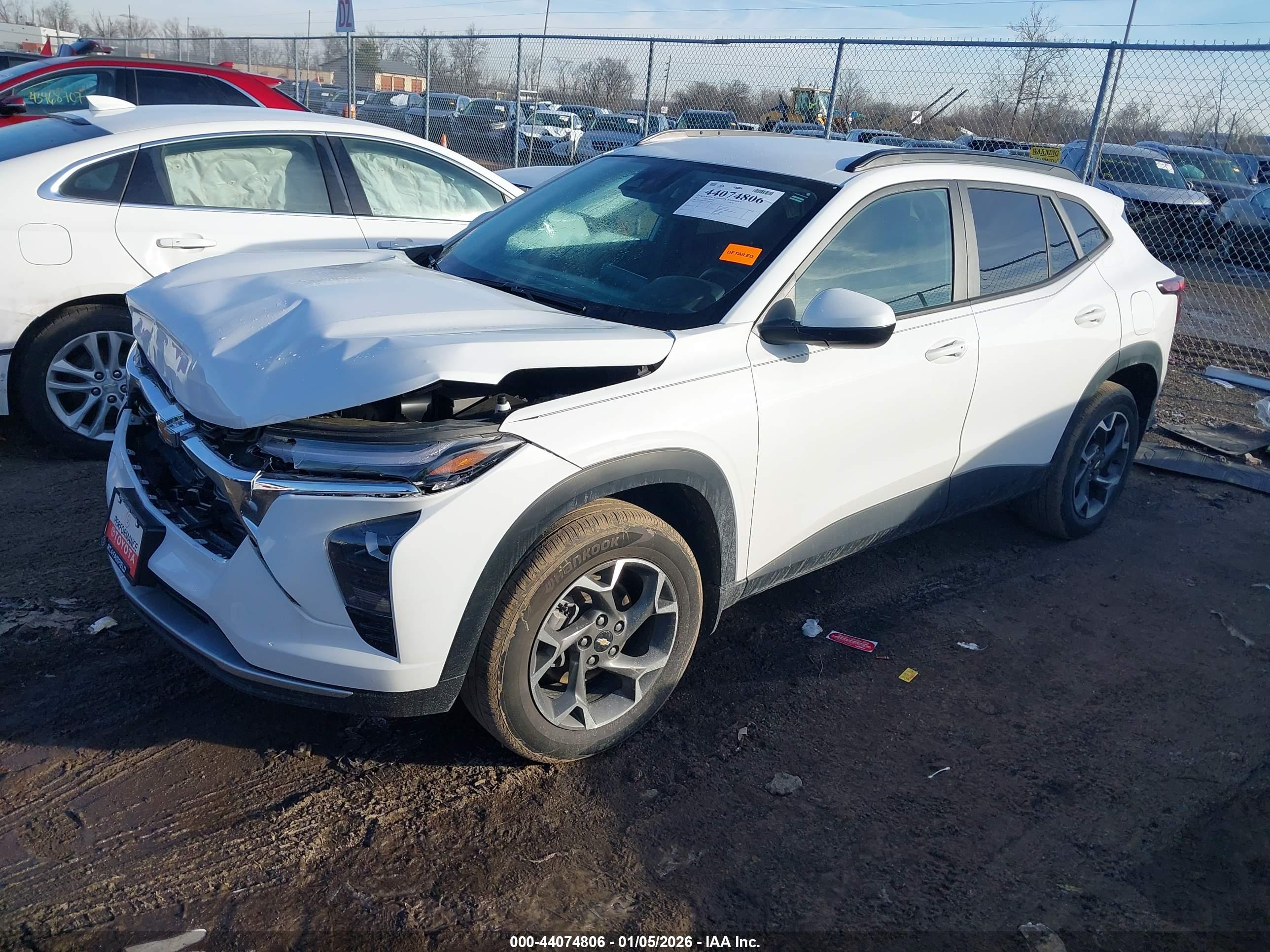 CHEVROLET TRAX image 2