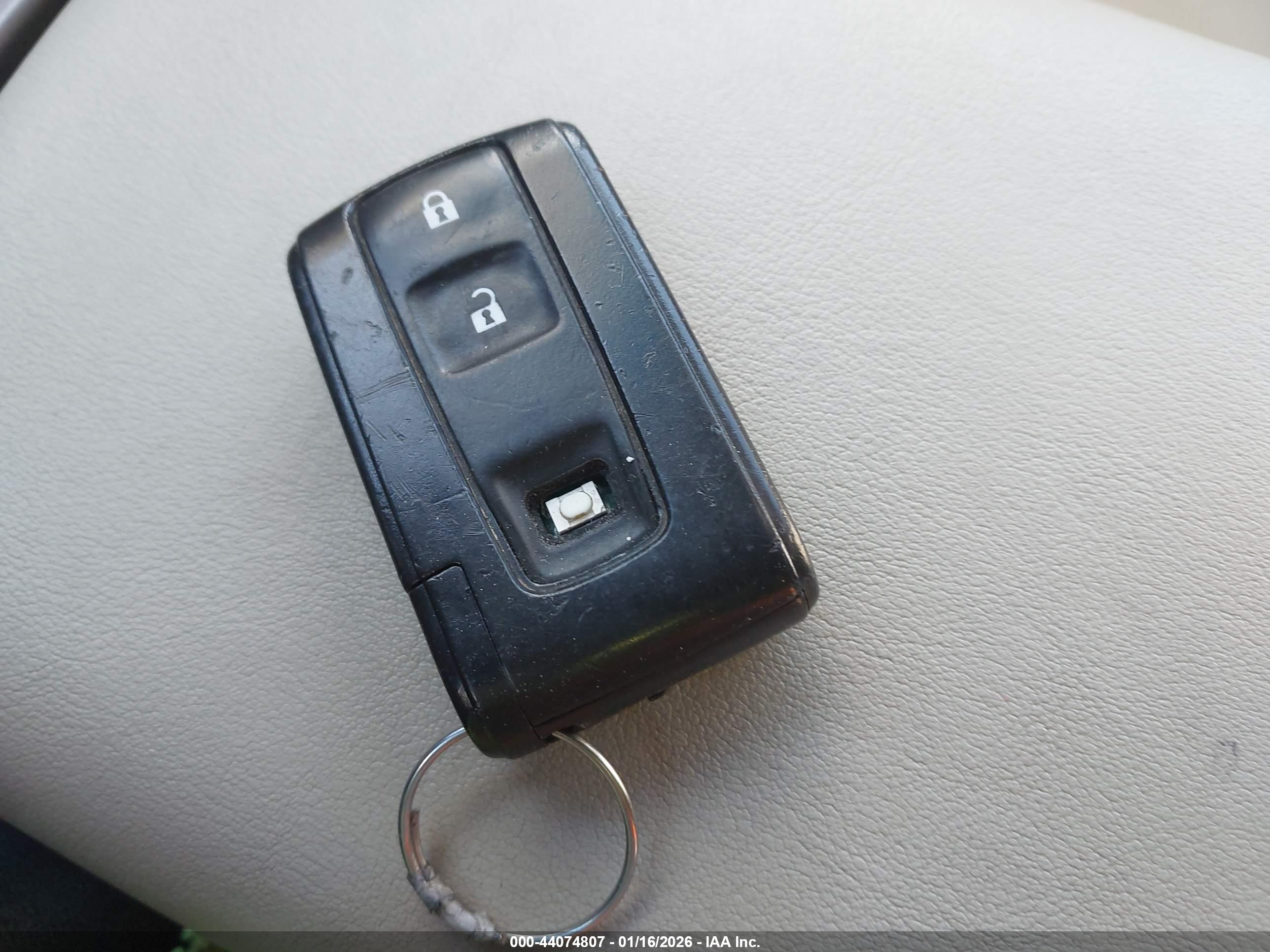 TOYOTA PRIUS image 11