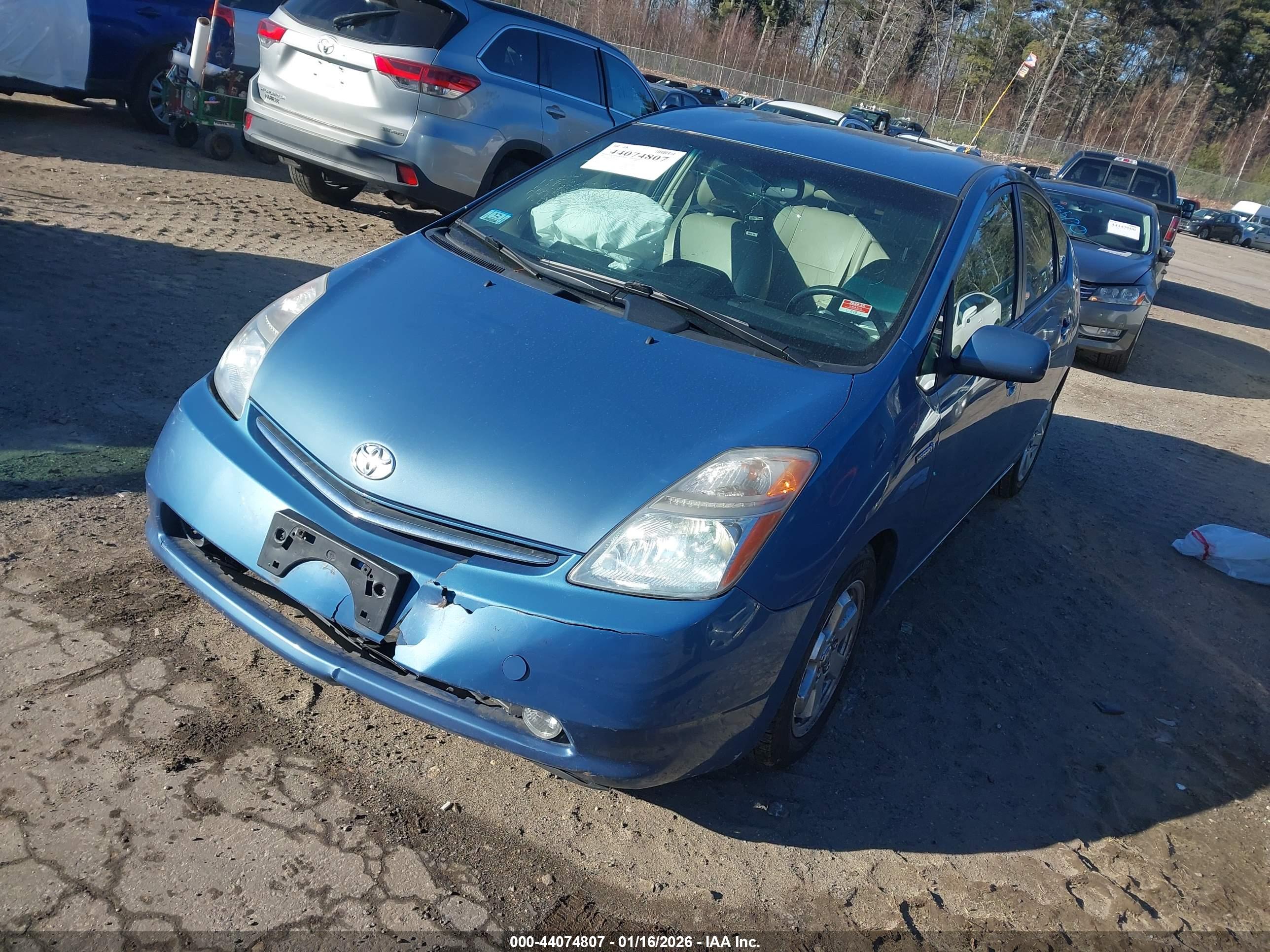 TOYOTA PRIUS image 2