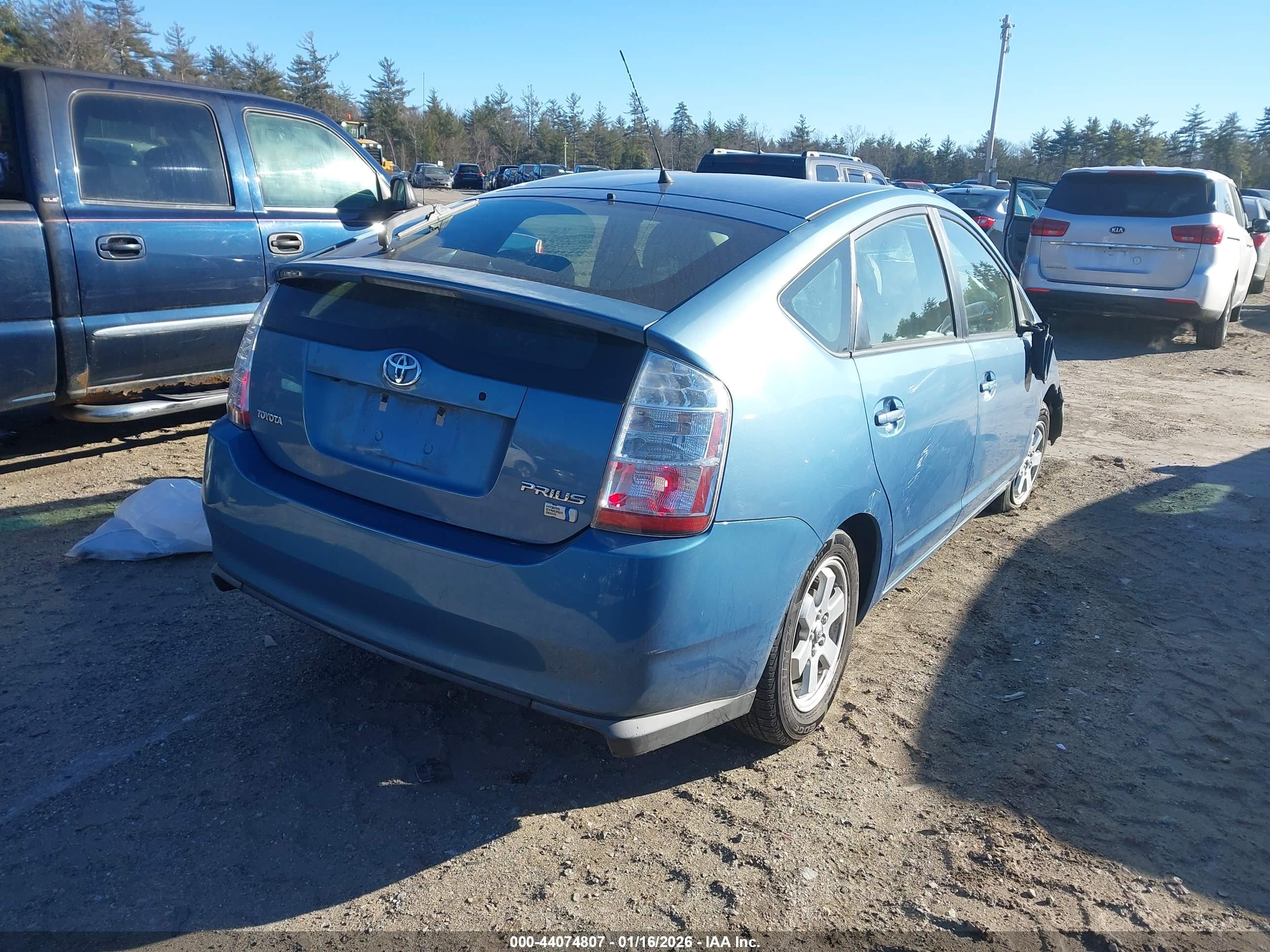 TOYOTA PRIUS image 4