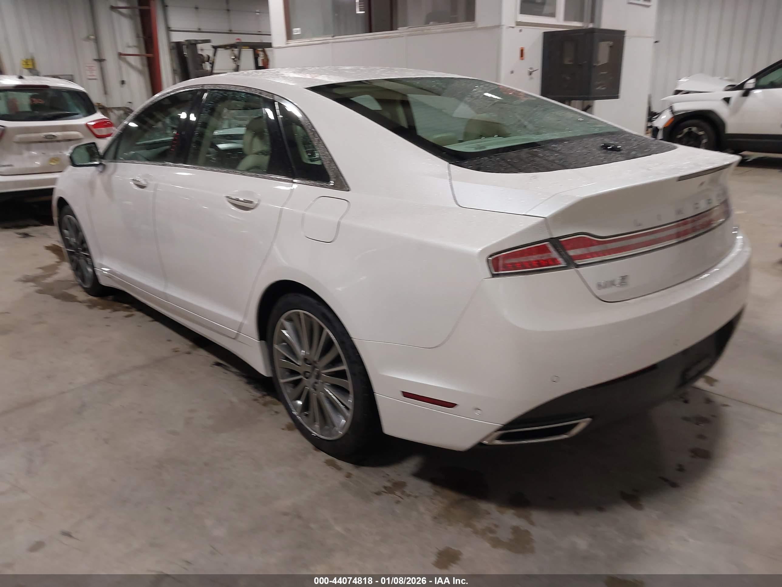 LINCOLN MKZ image 3