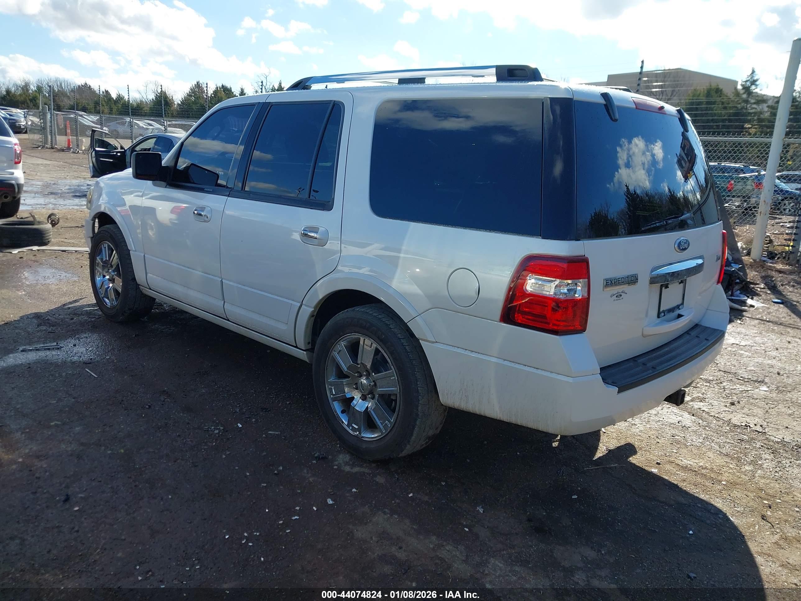 FORD EXPEDITION image 3