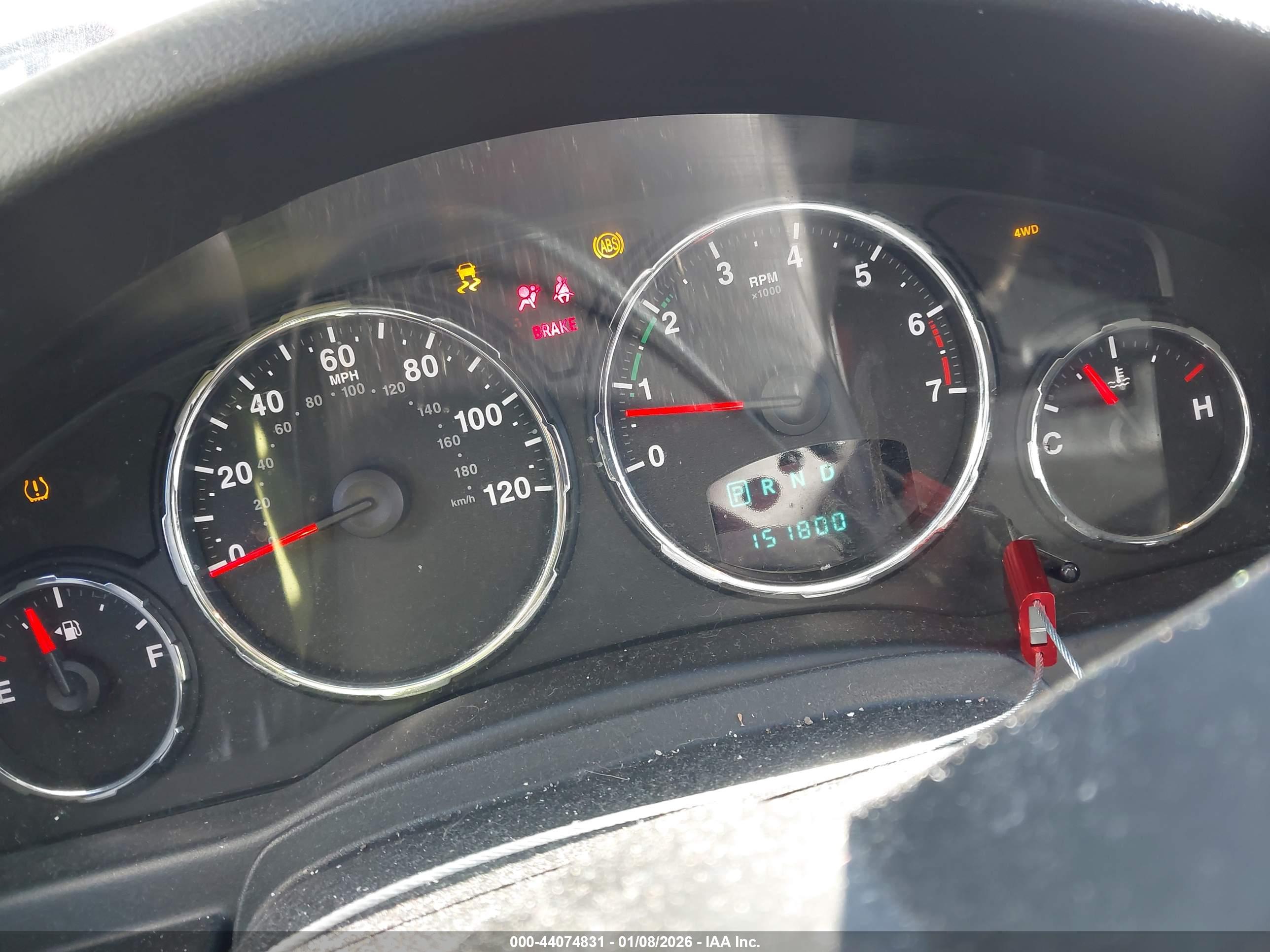 JEEP LIBERTY image 7