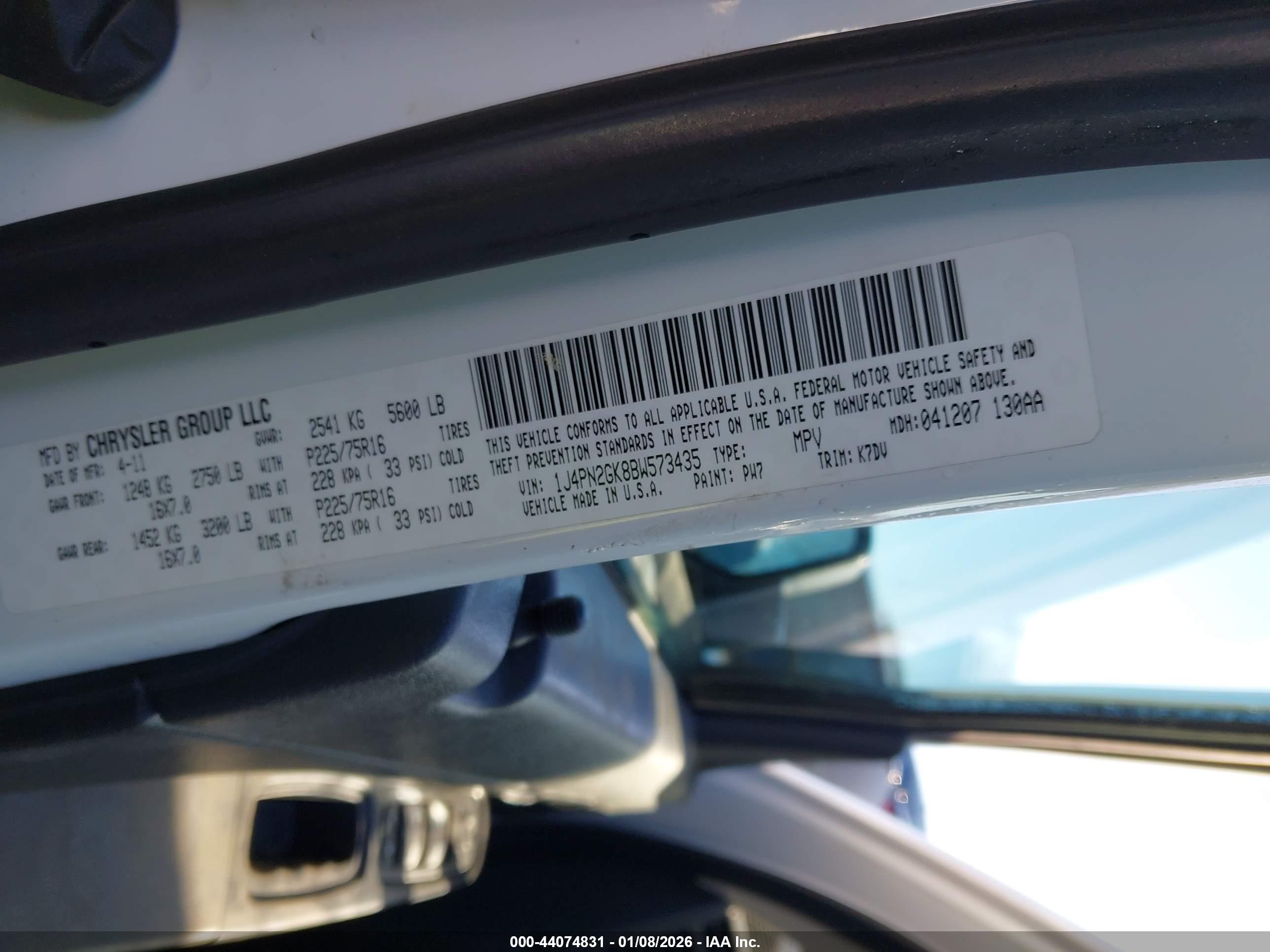 JEEP LIBERTY image 9