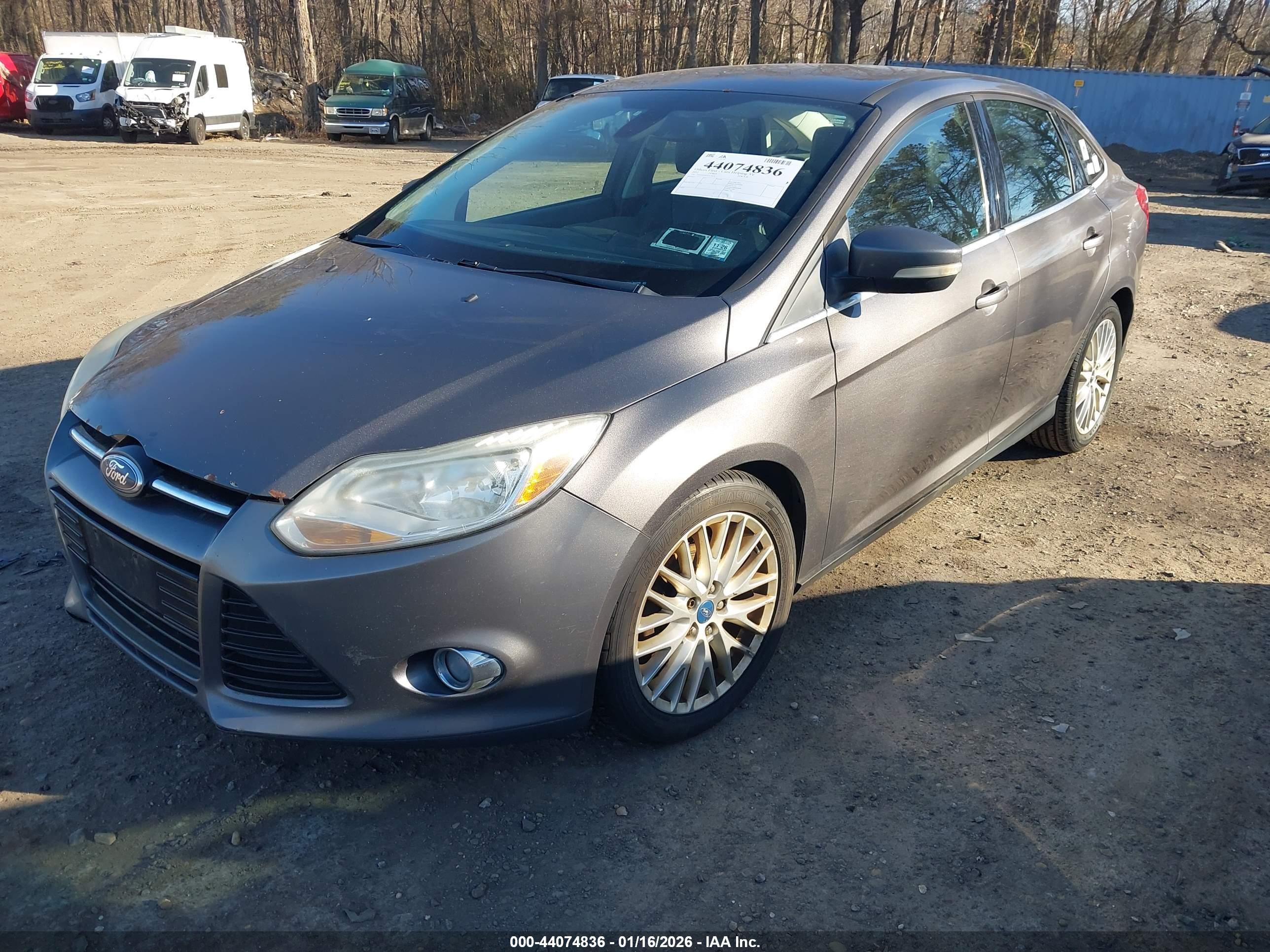 FORD FOCUS image 2