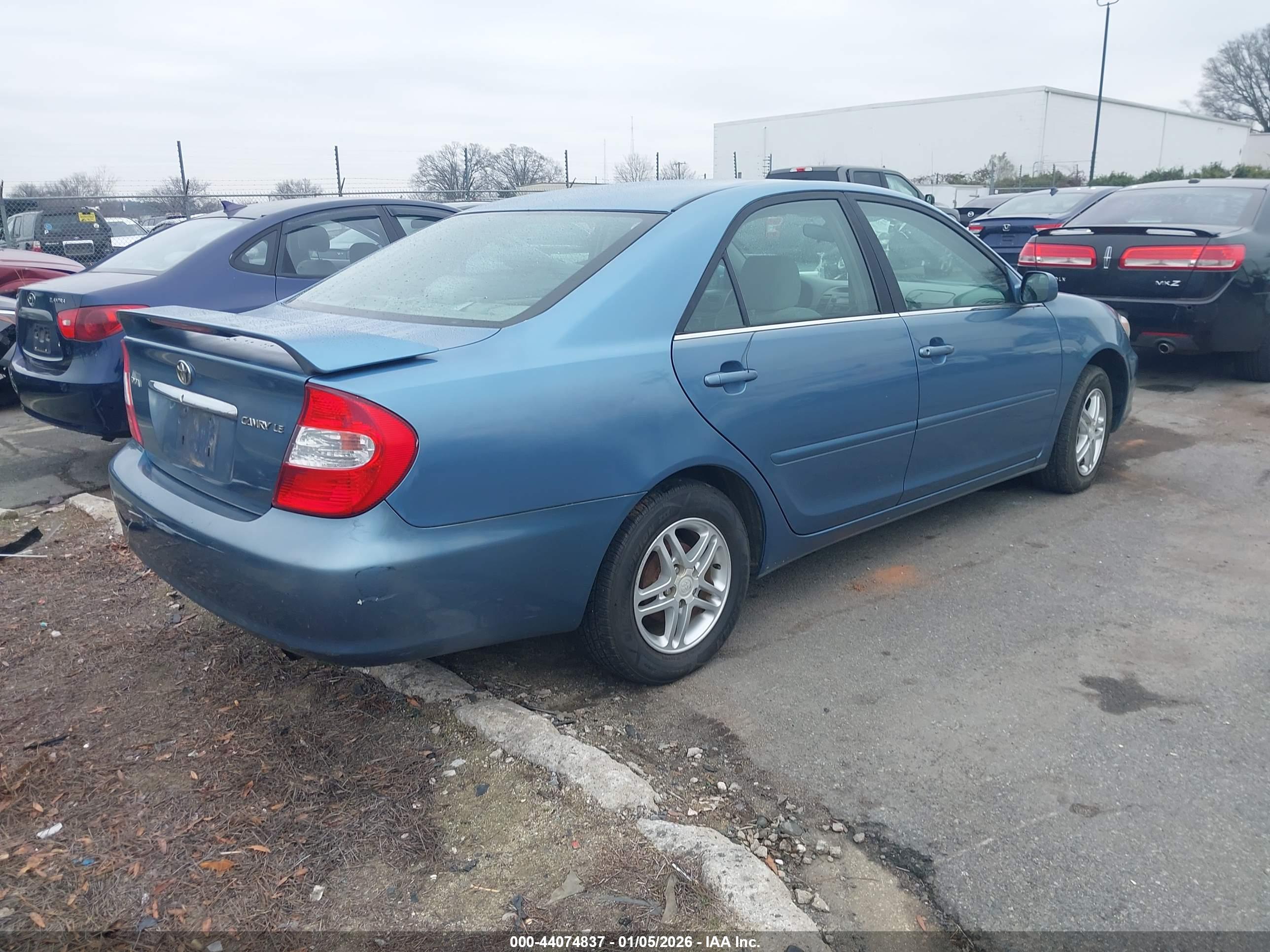 TOYOTA CAMRY image 4