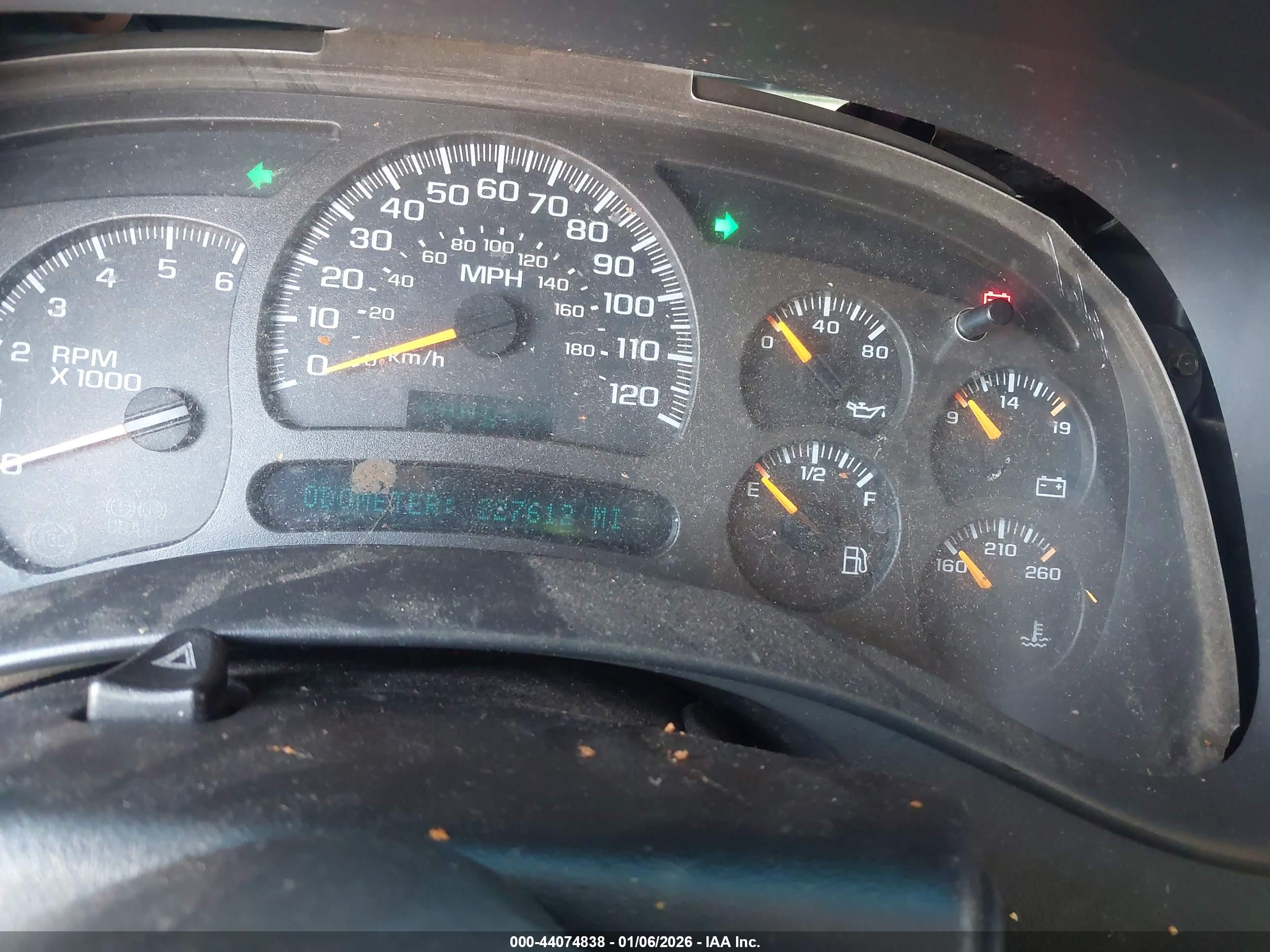 CHEVROLET TAHOE image 7