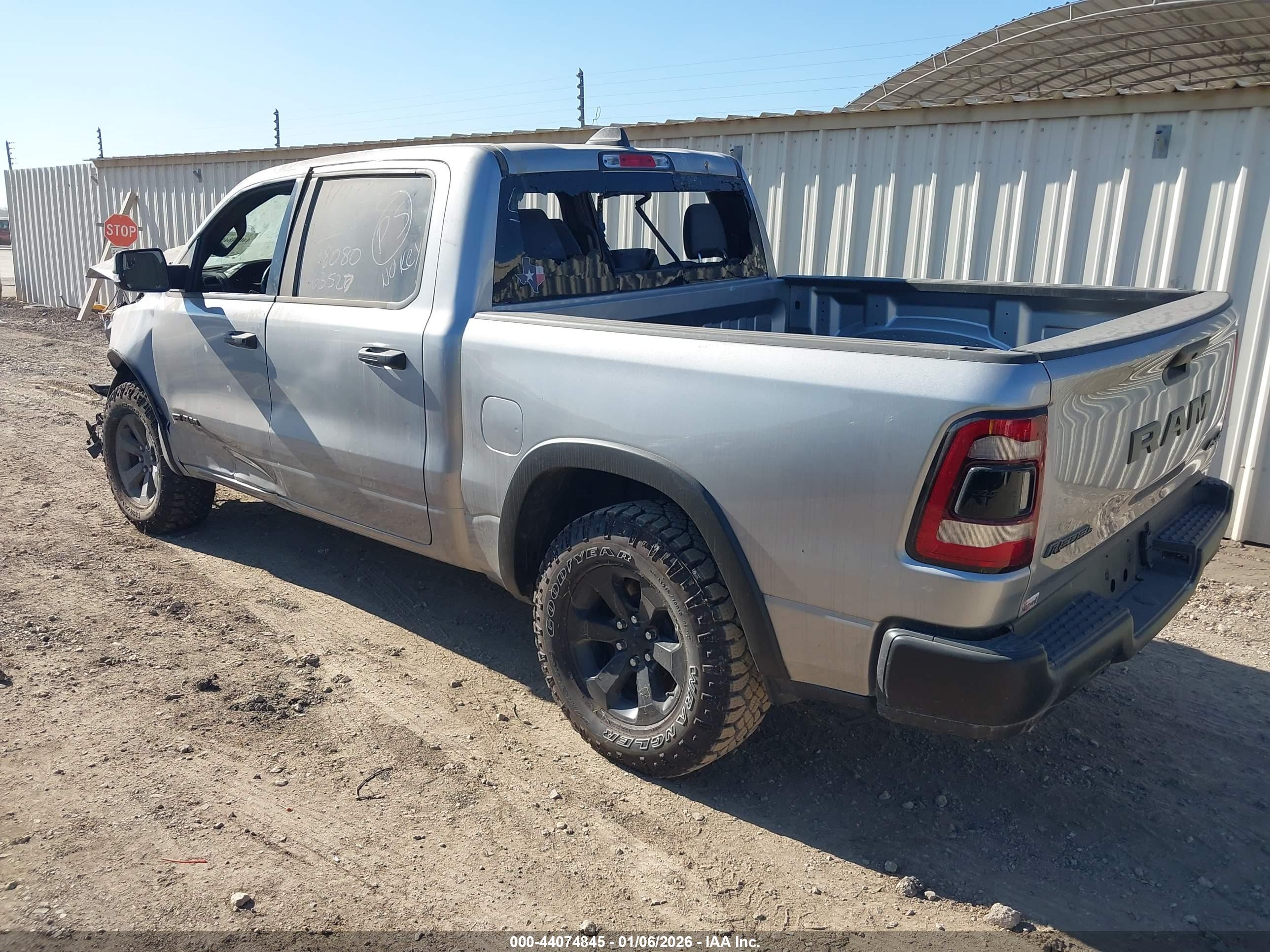 RAM 1500 image 3