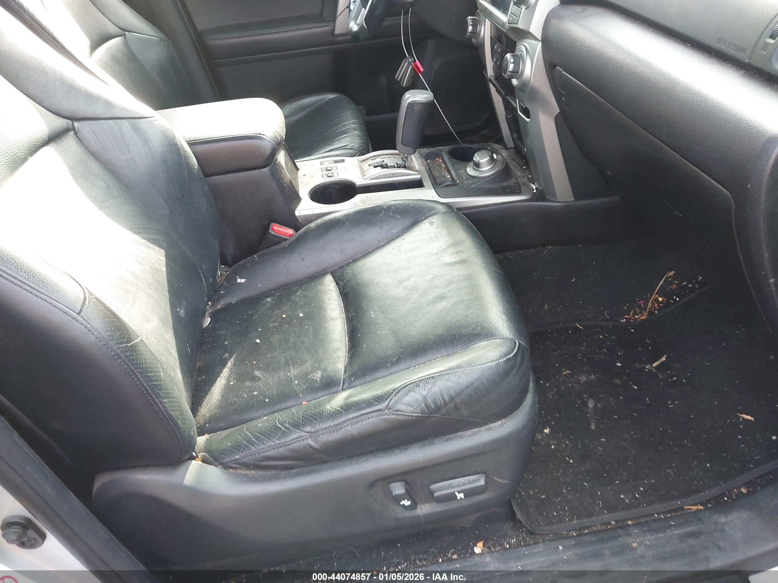 TOYOTA 4RUNNER image 5
