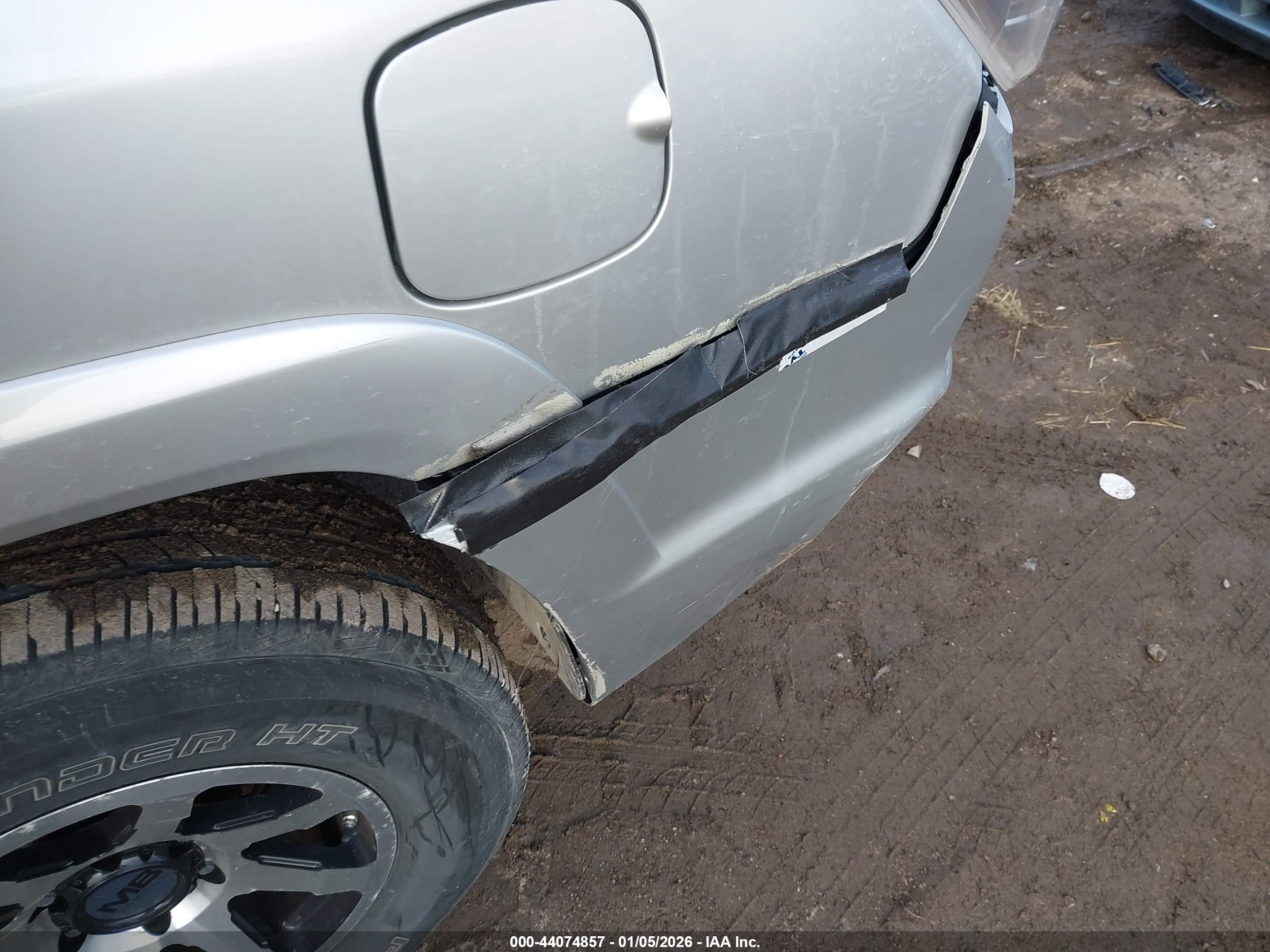 TOYOTA 4RUNNER image 6