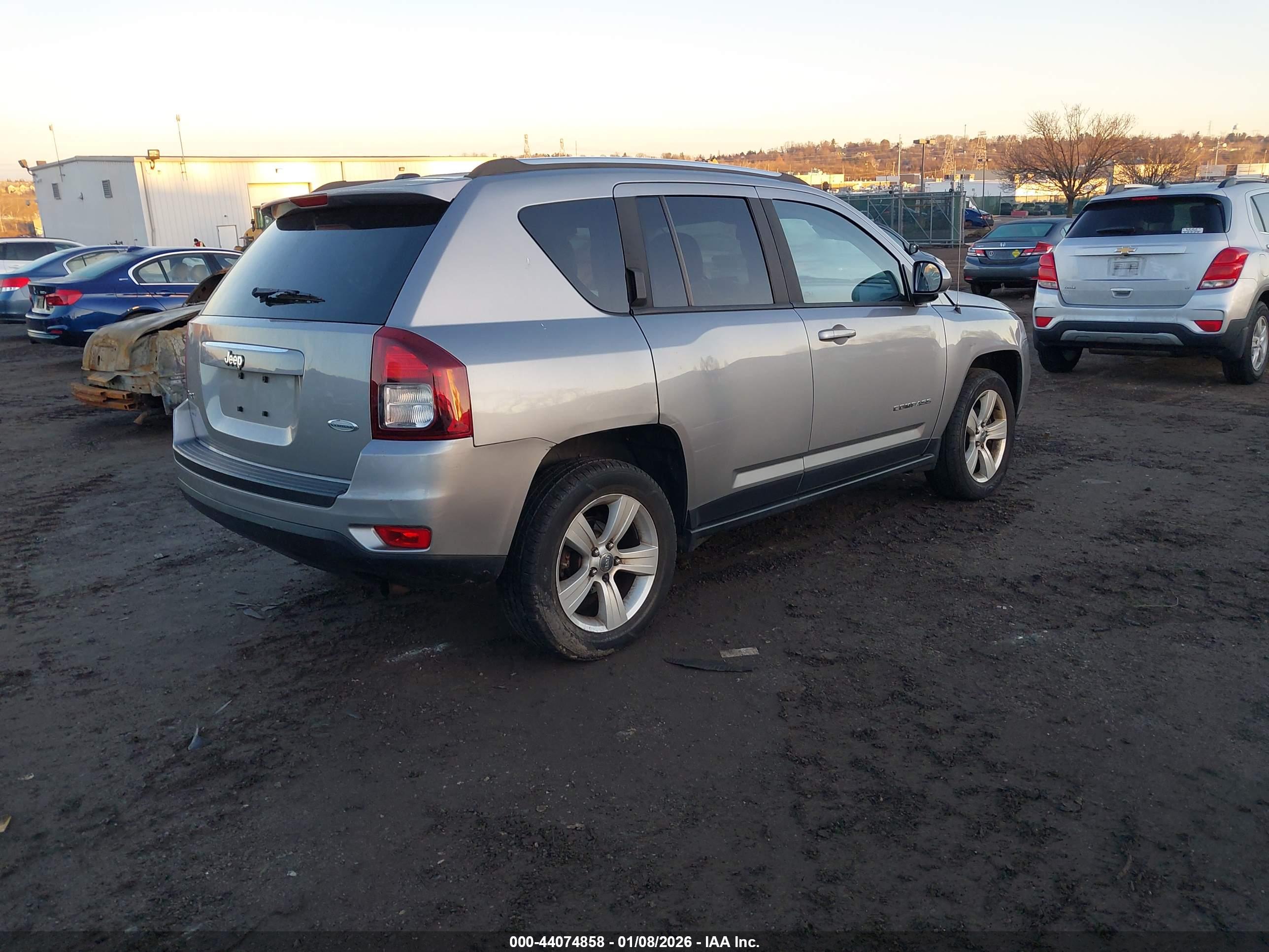 JEEP COMPASS image 4