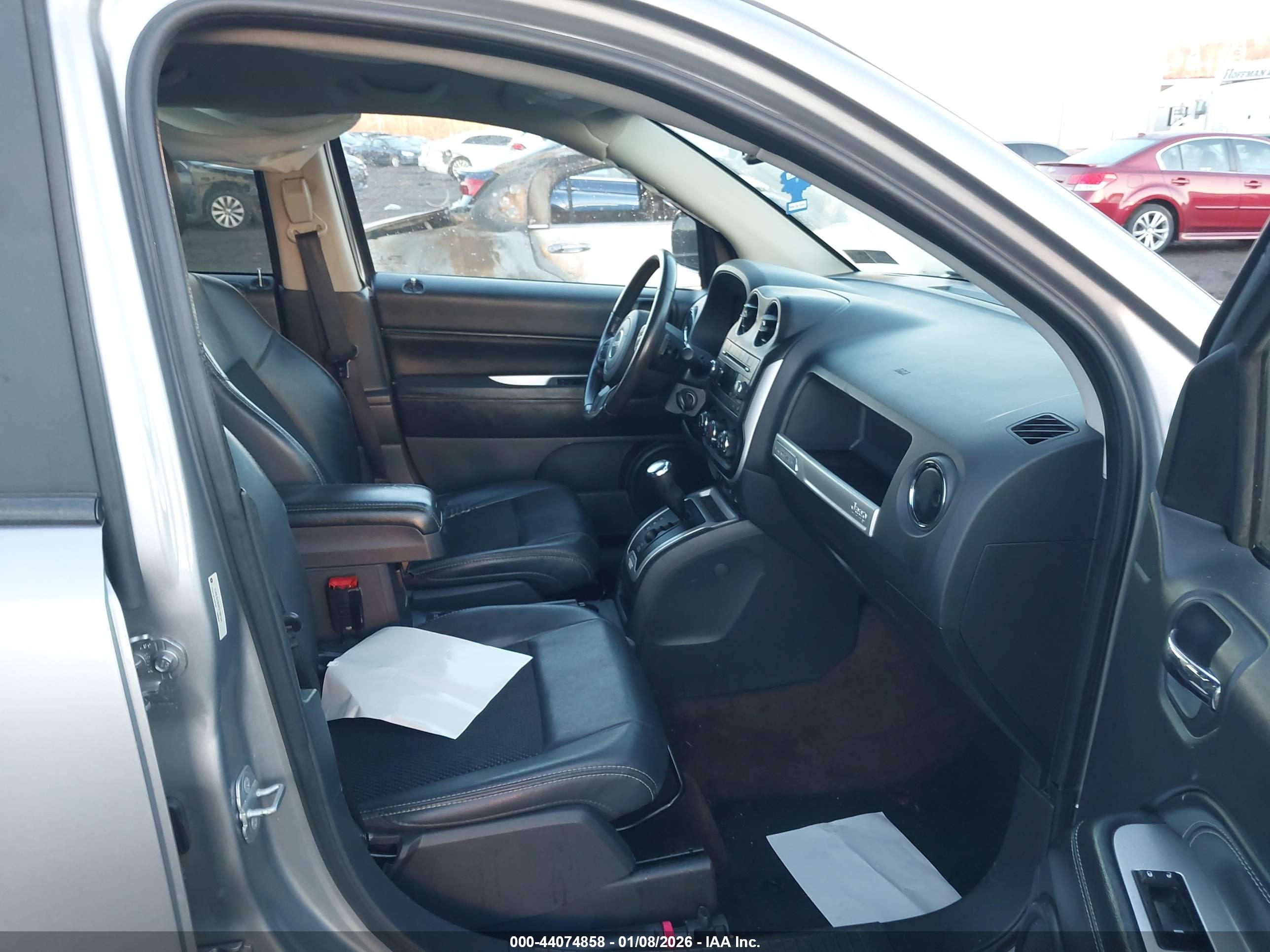 JEEP COMPASS image 5