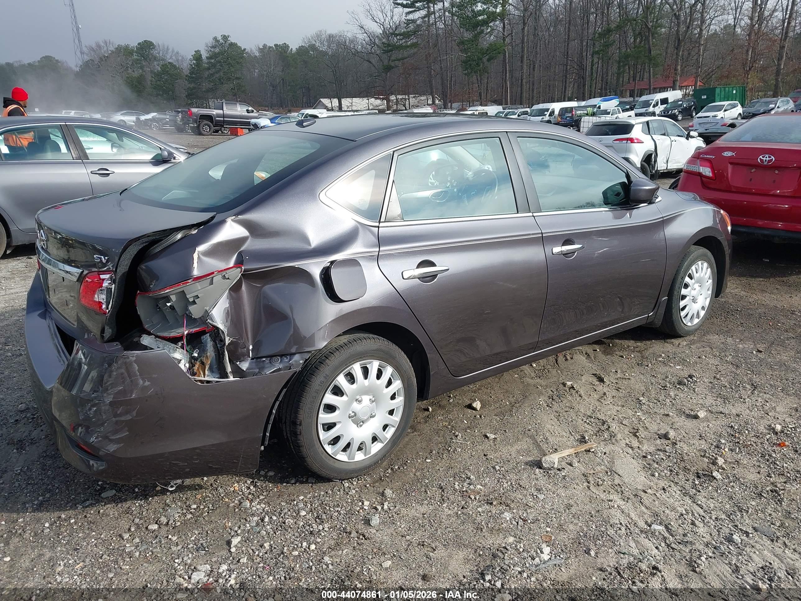NISSAN SENTRA image 4