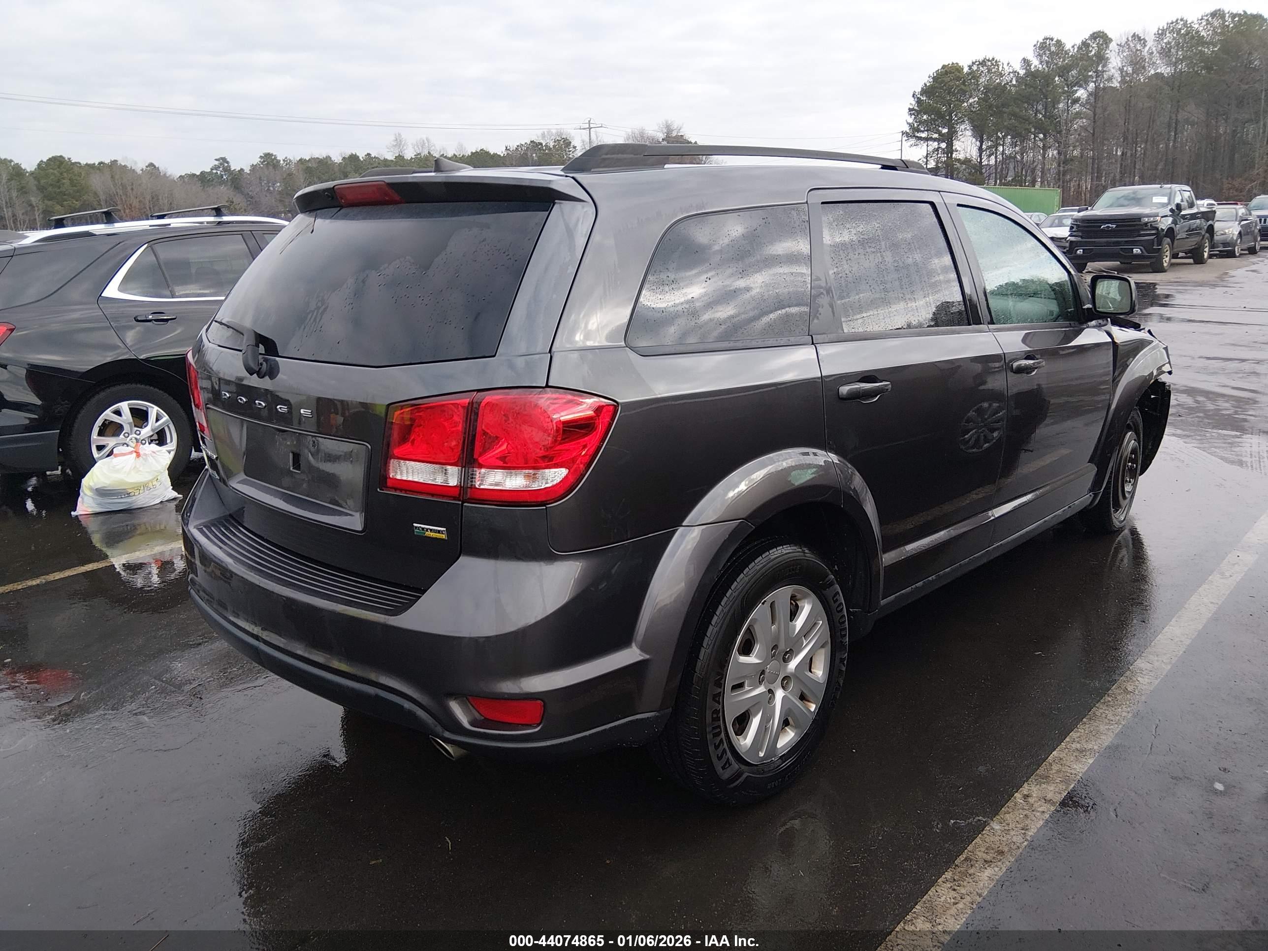 DODGE JOURNEY image 4