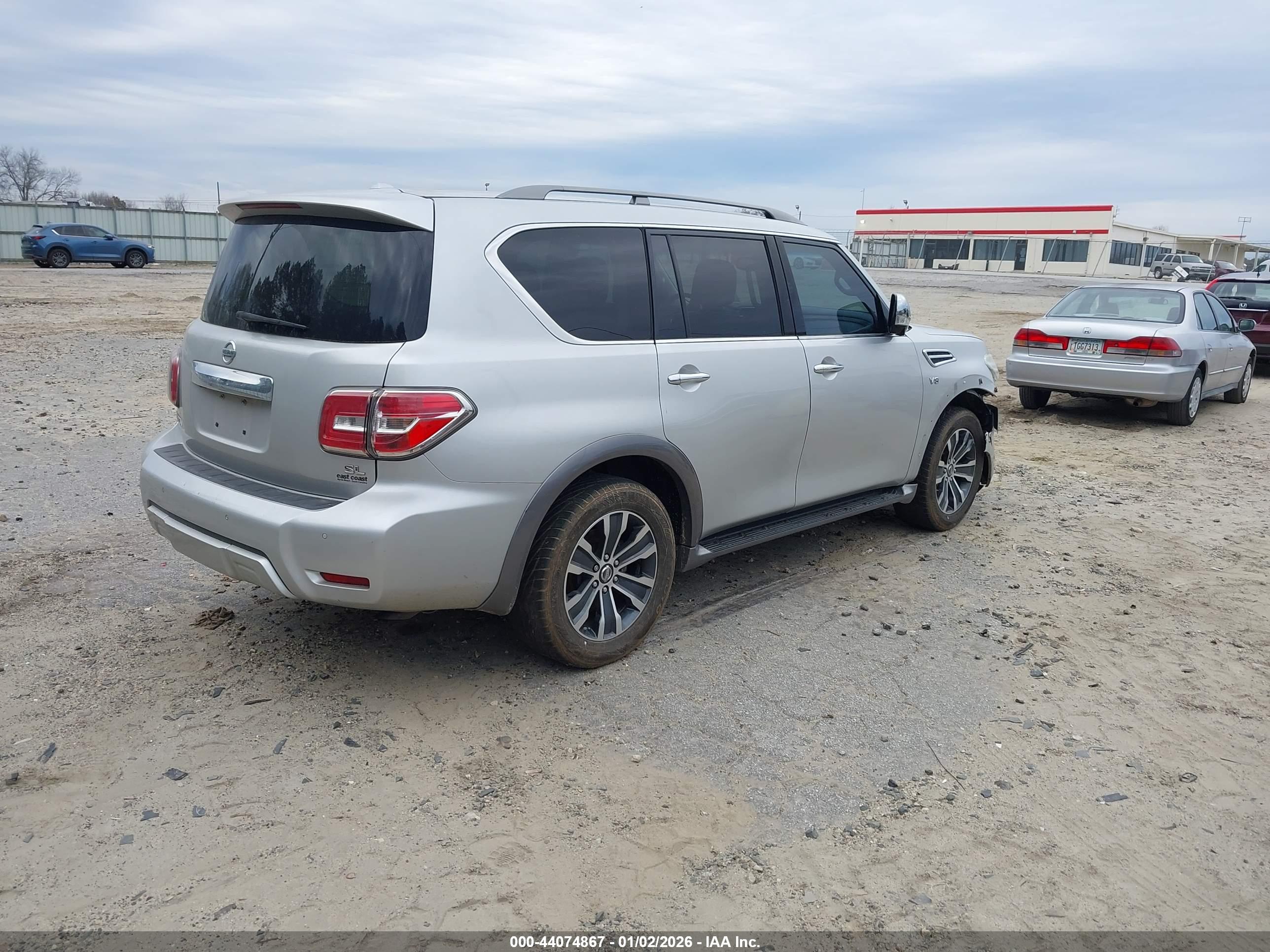 NISSAN ARMADA image 4