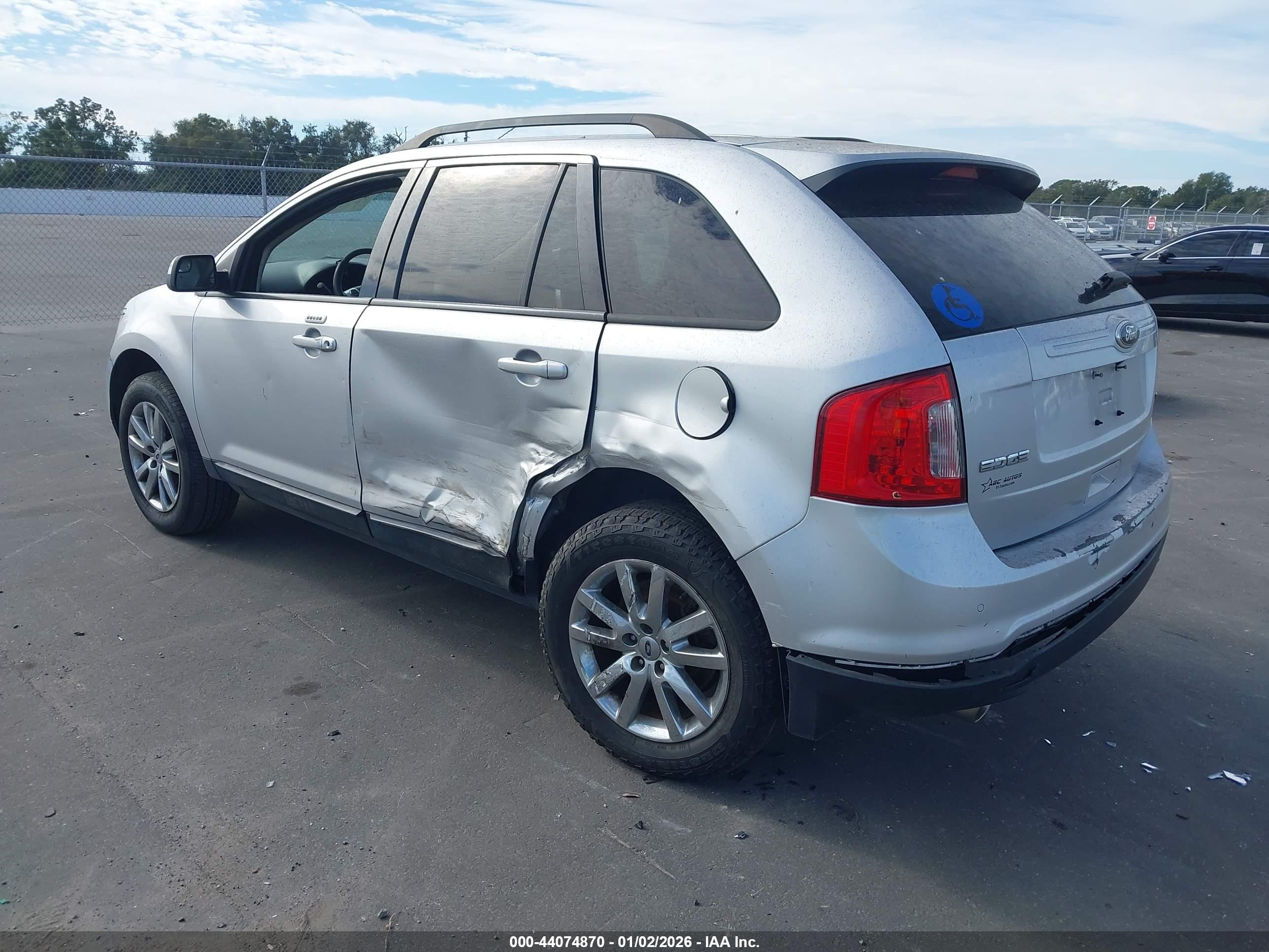FORD EDGE image 3