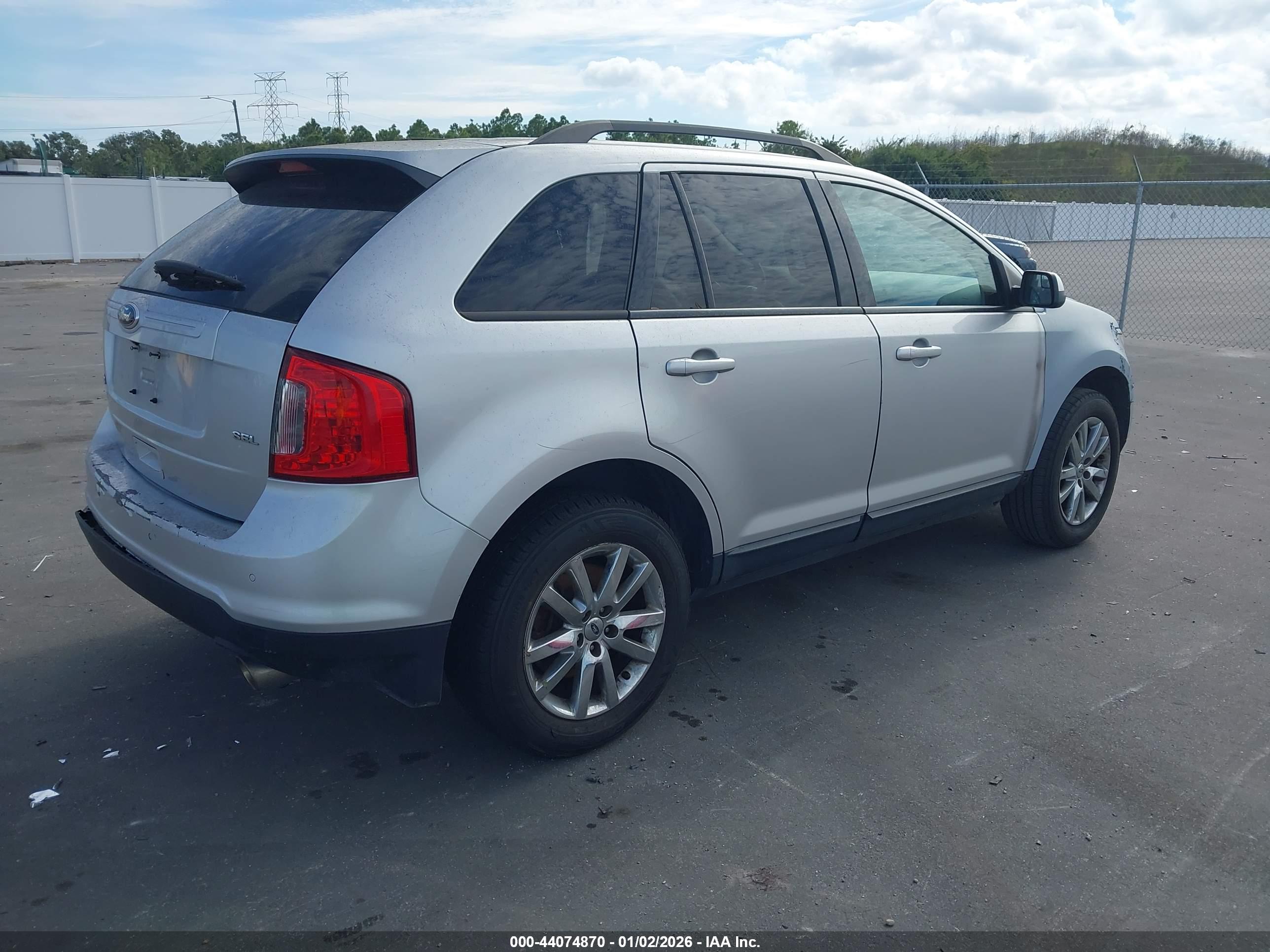 FORD EDGE image 4