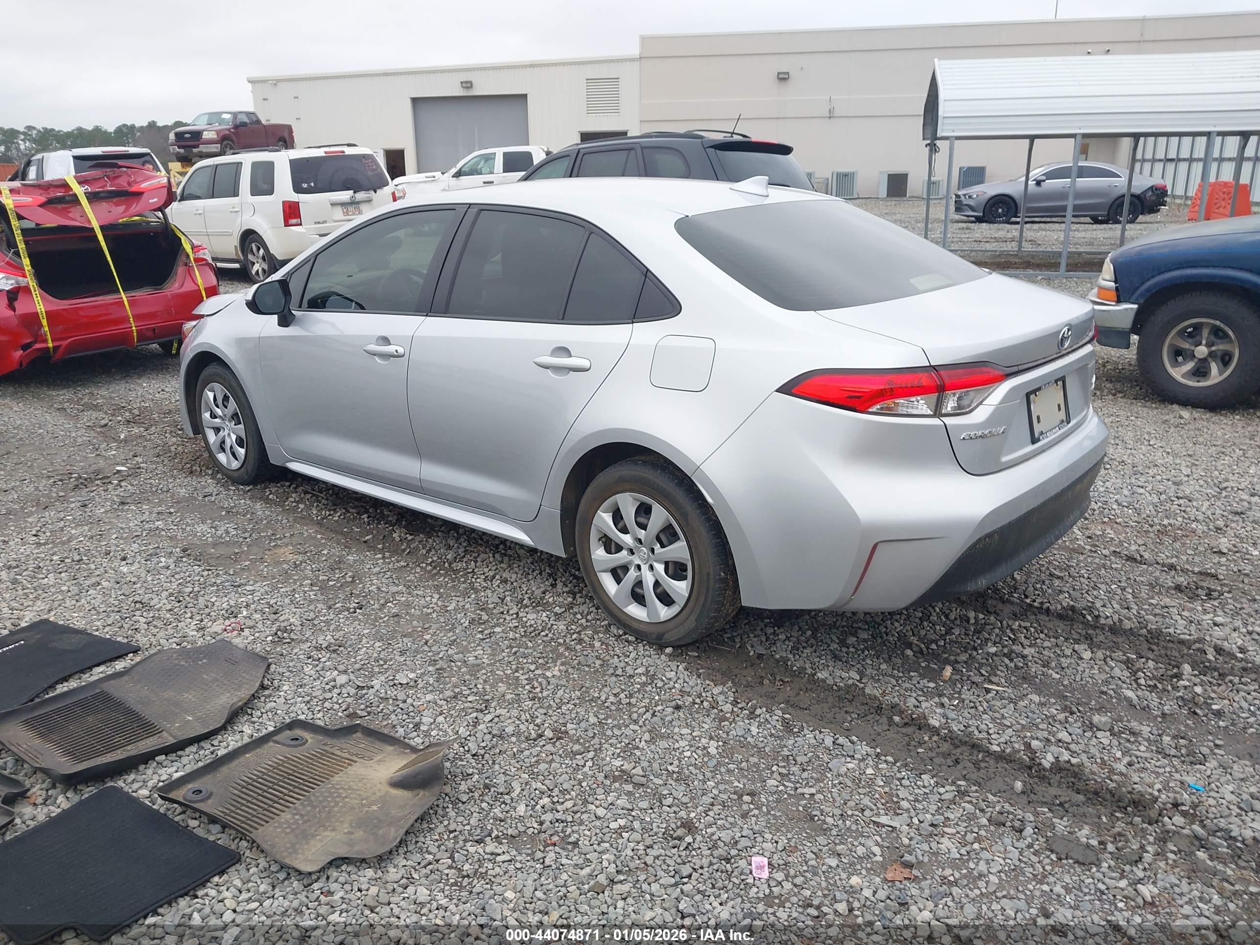 TOYOTA COROLLA image 3