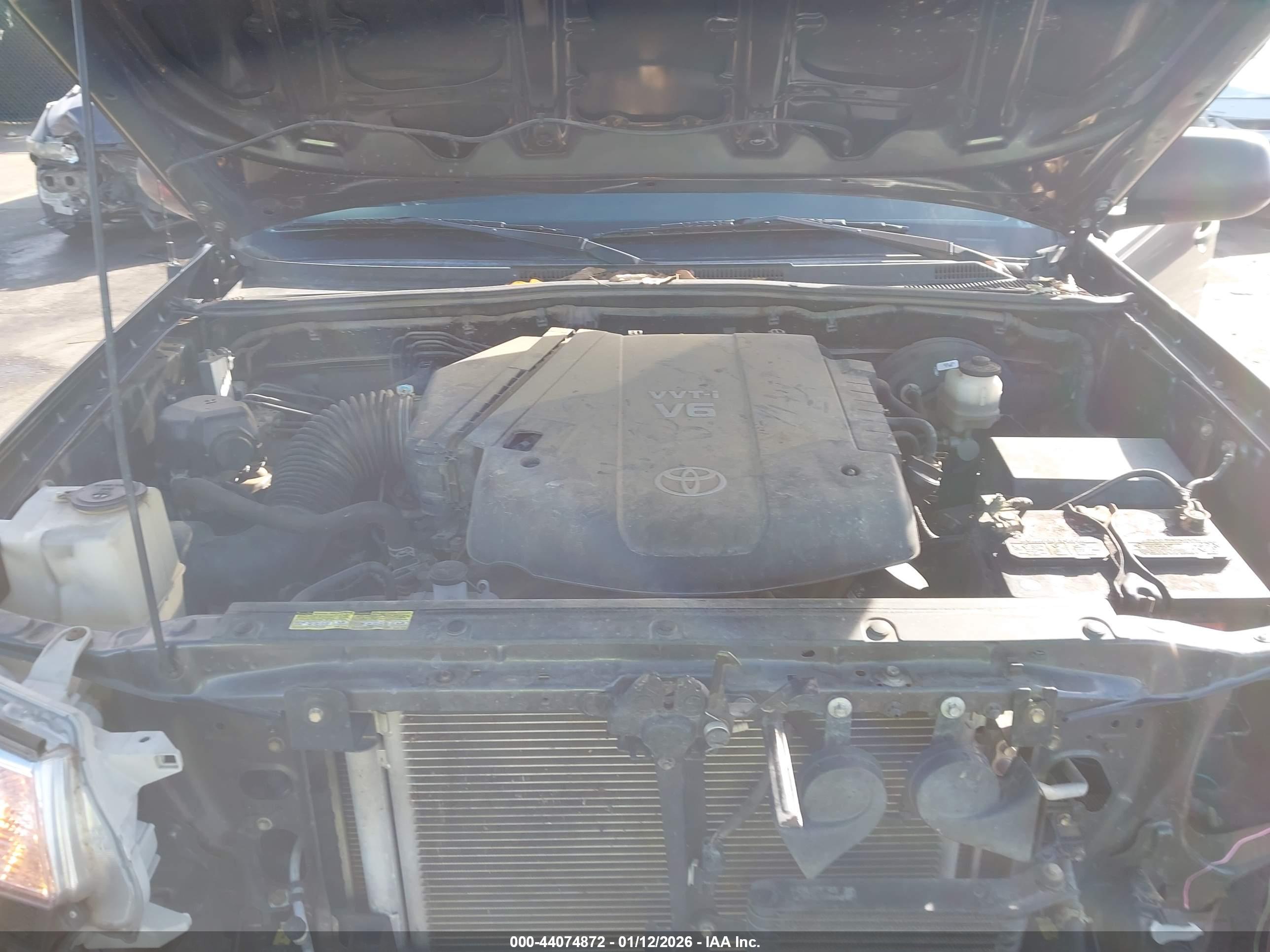 TOYOTA TACOMA image 10